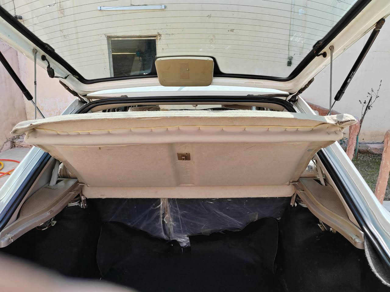 اسلام عليكم.
للبيع شيري كوين 2013سياره وضع شركه ماشيا 62الف، مكفوله كفاله عامه شرط برغي مامفتوح بيها دسكات وفيتبم على وضع الشركه تدفئه وتبريد شرط، 
***********
