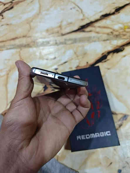 جهاز ريد ماجك 6 ذاكره 256عشوائيه 12نضافه فول مكفول لجهاز فقط فطور بشاشه مامأثره علمس ابد تحديث شاشه 144هرتز يشغل ببجي باعله فريمات يحمل شفتات لالعاب معالج سناب دراجون 888 جهاز موصفاته جدا قويه ويا كارتونه بيع او مراوس حسب الرغبه سعر 175مكان بصره معقل *********** البصرة
