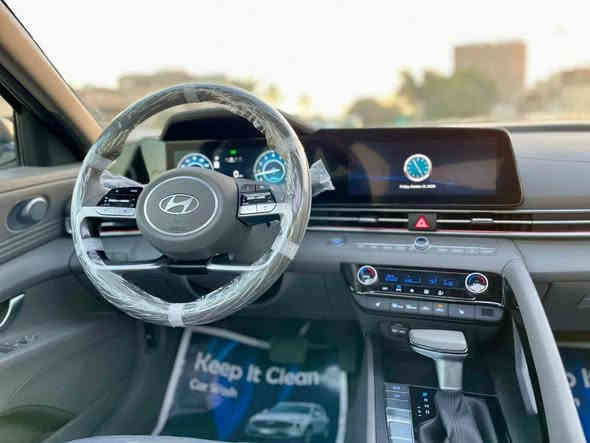 السلام عليكم ((للبيع فقط بدون مراوس))

هيونداي النترا 2025 SEL لون سمنتي فووول مواصفات مكينه 2000 دووش المرغوب 
((ترقيم جديد اربيل بأسم شركه تحويل وكاله مضمونه ))
السياره حادث جاملغ امامي ايسر صبغ وحافه البنيد 
والجاملغ الايمن بي بارد بدون ايرباك بدون دواخل 
بدون لغود وشواصي حتى الراديترات بلاديه 
ماشيه 4 فقط بعده زيرو 
مواصفات 
فتحه /بصمه /شاشه ديجتال متصله / هاندبريك بصمه / اوتوهولد / داخل 12 لون /رادارت 360 درجه /تشغيل عن بعد /نظام الترحيب الصوتي /4 وضعيات قياده /كشنات تدفئه / شاحن وايرلس / ويل كب حجم 18 انج
مكان السياره بغداد الكرخ
للاستفسار ***********
***********
