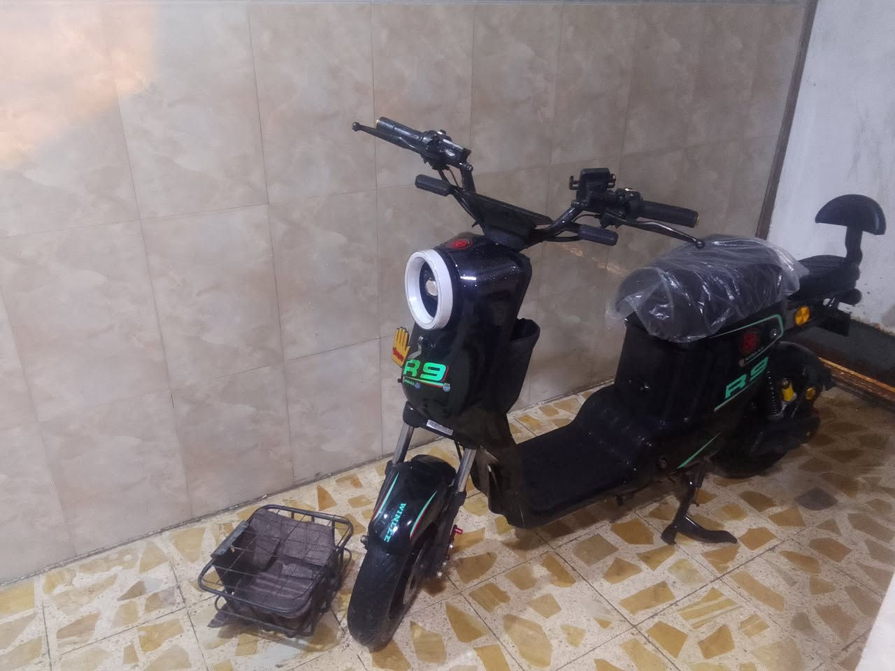 السلام عليكم ورحمه الله....دراجه شحن ار تسعه نضيفه كلش جديده..... اريدها قفلها ب٣٥٠..... بصره الحيانيه شارع السيد قرب عماره محسن دنبوس


**إذا كنت صاحب هذا الإعلان وتريد حذفه لأي سبب، رجاءا أرسل رسالة إلى الدعم الفني**