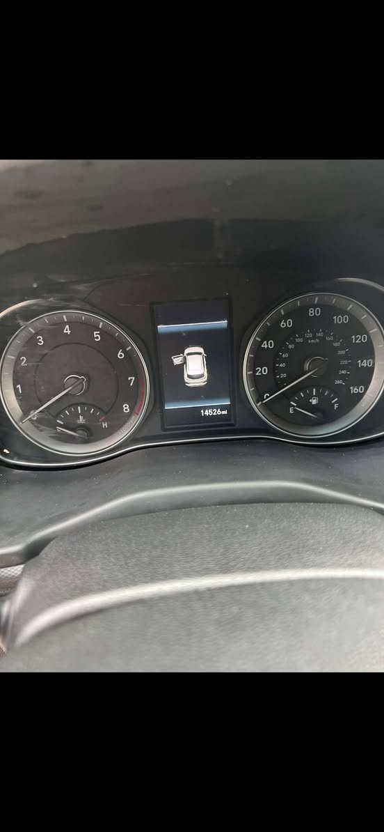 هونداي كونا للبيع 2021
اسود مكينه٢٠٠٠دوش وارد أمريكي
ماشيه١٤ كيلو 
مواصفات فتحه سلايد
بصمه أبواب 
شاشه كأمره 
تدفئه كشنات 
رادرات امامي رادرات خلفي
حساسات خلفي
تحديد مسار ضربتهه موضح بسونار قطعه واحده صبغ سعرهه١٤٨ ورقه مكانه بغداد للاستفسار ***********
