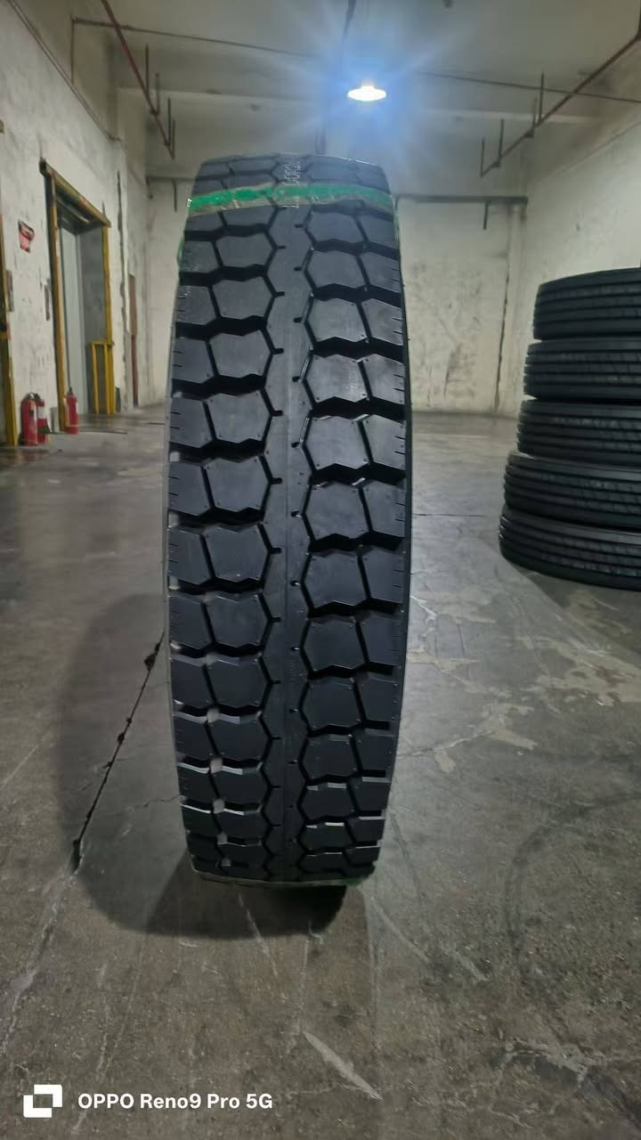Here you have all the tires you can see...


**إذا كنت صاحب هذا الإعلان وتريد حذفه لأي سبب، رجاءا أرسل رسالة إلى الدعم الفني**