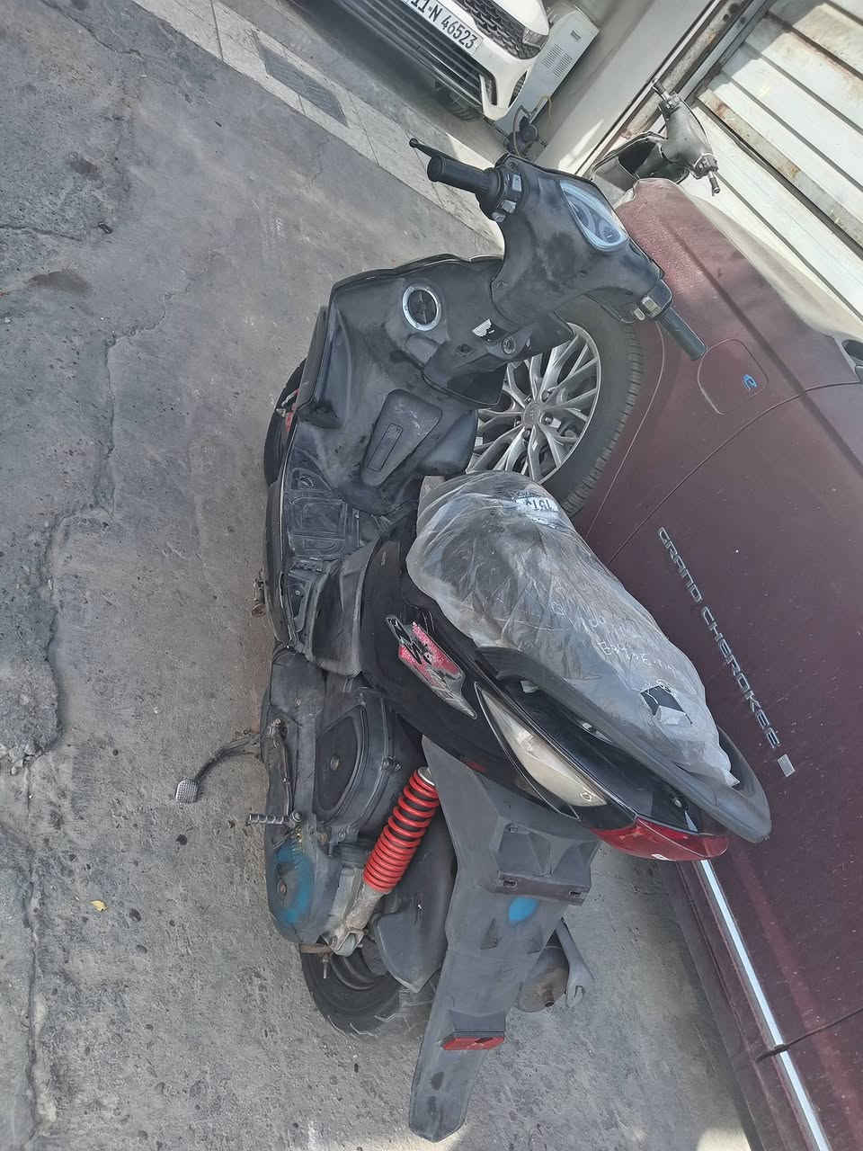 يا الله سلام عليكم دراجة ماكس مضلع ياباني سعر
 600 وبيه مجال حك جية 
سرعة 120 كفراته كله ختم واحد دراجة نضيفة 
اي نقص مابيه كاملة سلف هندر ممتعوبة لن مامحتاجه 
اروح بيه لسوك وارجع نزلته رمبة قبل 6 اشهر ومحتاجه هسة كهربائيّاته كله شغالة شلعة معدل بلادية مامفتوح بيه برغي عنوان بغداد غزالية سعر 600 وبيه مجال حك جية شراي تصال على رقم او خاص *********** 👍🏿👍🏿
