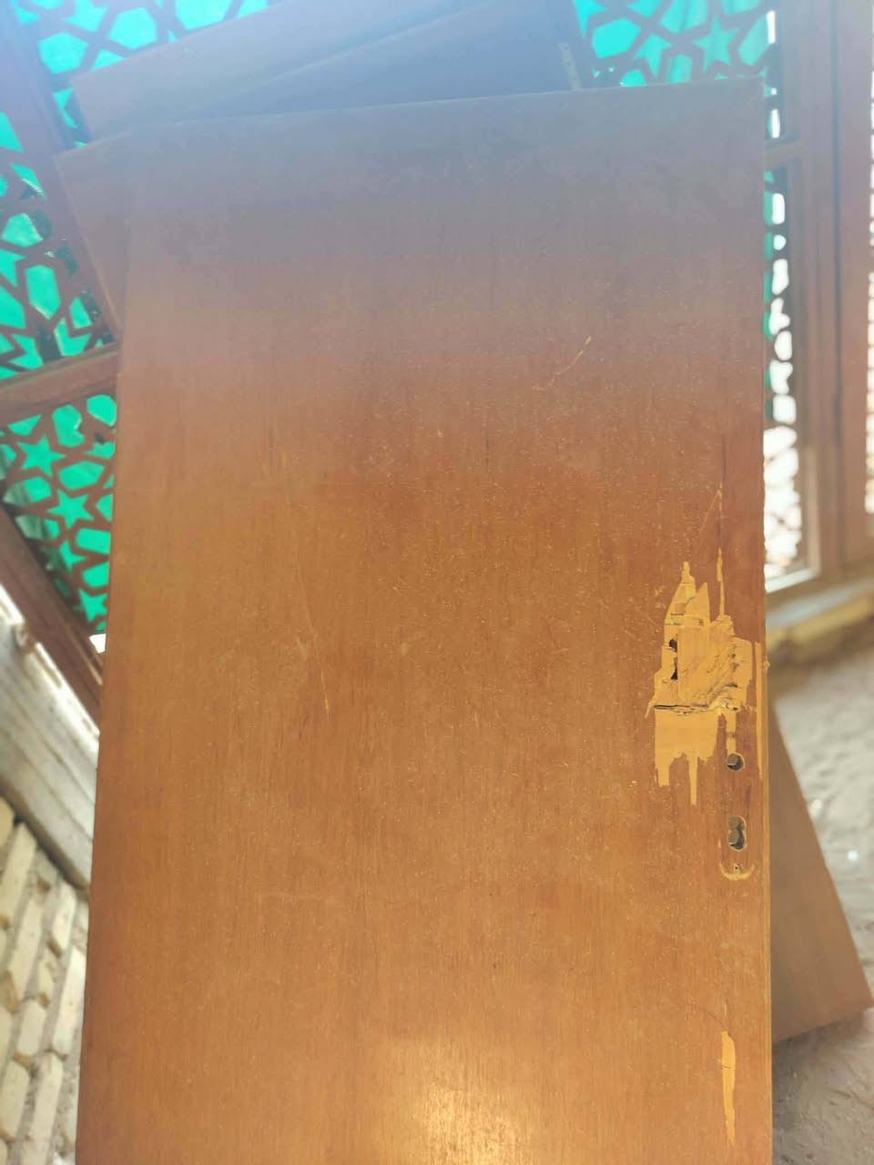 للبيع  0772 139 8584
***********
