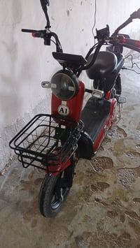 بايسكل شحن للبيع السعر 250$ 2025 مستخدم شي قليل الاستفتار 07722972237