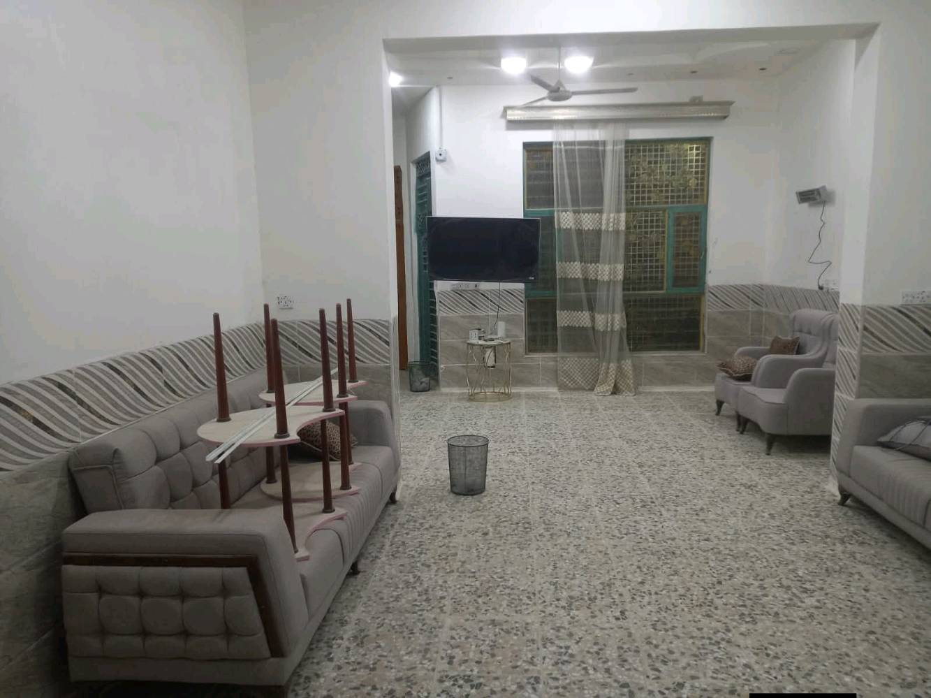 🏡  #دار #للأيــــــــــجار  🏡  عـــنــــوان 🌹 🌹 حـــله البـكرلـي قــريب صور امام 
👈 نــــستــقــبل🌹 جميـــــــــع عــــــروض كـم العــــقـاريـــه 

غــــــرف  2  ومـــطبـــخ   وســـــتــــقـــبــال   وكــلــدور  ومـــــجـمــــع  الــعـدد
صــــحيـــات   داخـــل    وخــــــارج   وبـــيتـــونــه    وطارمـــــه  
مــــــتــــر    طابـــــــــق 

 ســــعـــر  الايـــجـــار عــلـــيــــــــــه 
  الـوتـــســـاب  للاســـــتــــفـــسار
 مـــــــــكتـــب عــلـــي التــمـيـمـــي الـلــــعقـارات اتصــــــال عــلـــى 

 #الـــــواتــــــــســـــاب    👇 👇👇
👈 👈 *********** 
و عـلـــــى  رقــــــــم الــــــهاتــــف ......
 ***********

#كــروب #ايــجـارات #وبـــيع #وشـــراء #العــــقـارات #في #بابـــل  #الحـــــله