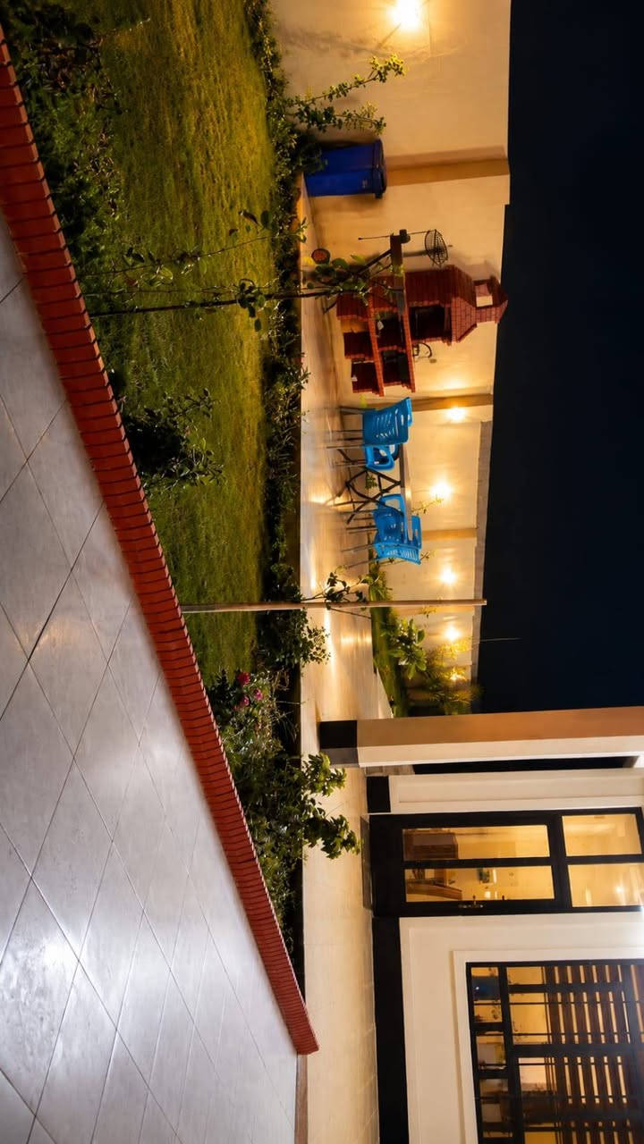🔥 مزرعة ريف ستايل 🔥
المكان اللي يخليك تعيش الفخامة والراحة بكل تفاصيلها 🌴✨

📍 بغداد – أبو غريب

مجاور مطار بغداد الدولي وبموقع قريب وسهل الوصول

إذا تريد مكان يرتب مزاجك من تدخل الباب…

مكان واسع، مرتب، وبي كلشي يخلي جمعتكم غير شكل 😍

▪️ مساحة أكثر من 2500 متر من الخصوصية والراحة

▪️ مسبح كبير وواسع بأجواء تخبل 🏊‍♂️

▪️ بيت فاخر بمساحة 300 متر

▪️ غرفتين كبار وواسعات جدًا

▪️ هول كبير يحتوي على بليارد 🎱

▪️ مطبخ بإطلالة مباشرة على المسبح والحديقة 🌅

▪️ جلسة خارجية فخمة مقابلة للمسبح

▪️ ساحة كبيرة لكرة القدم والطائرة ⚽🏐

▪️ باربكيو وجميع وسائل الراحة والوناسة 🔥🍖

▪️ ألعاب وترفيه متكامل: 🎮 فيشة

🃏 منضدة

🎱 بليارد

✨ أجواء هادئة

✨ خصوصية كاملة

✨ مكان مثالي للمناسبات والجلسات العائلية وتجمعات الشباب

✨ وتصوير يخبل للسوشال ميديا 📸

💰 الأسعار:

☀️ الشفت الصباحي: 200

🌙 الشفت المسائي: 250

❗ما عدا الخميس والجمعة

📲 للحجز ولاستفسار 
***********

متوفر واتساب أيضًا ✅

⚠️ الحجز يكون أسبقية .
