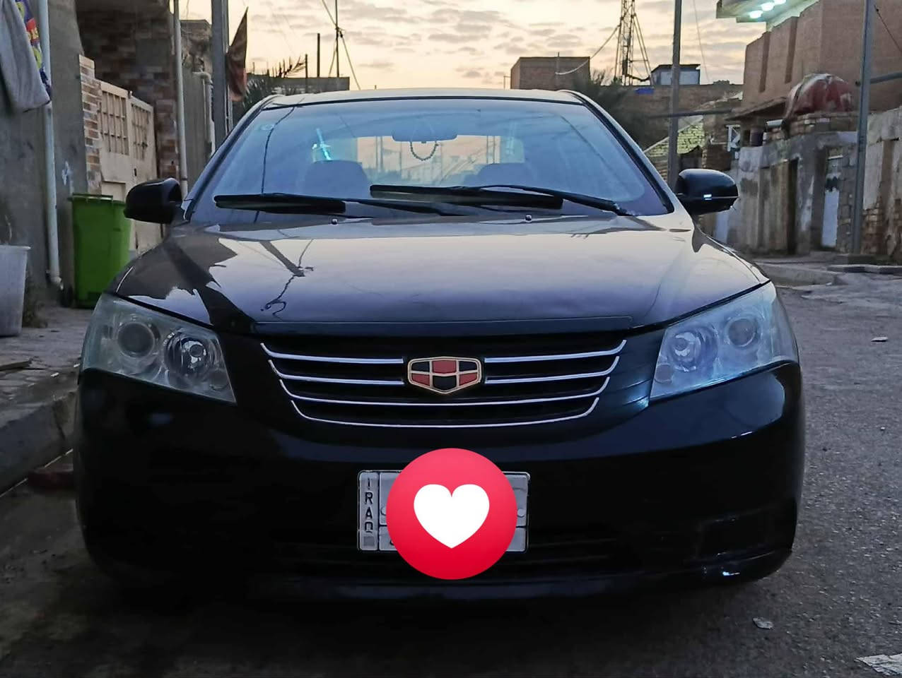 السلام عليكم
امكراند موديل ١٢ 
مكينه وكير ابلاد تبريد تدفا 
حداديه كهربائيات فول 
سنتر لوك  بيع اومراوس حسب الاتفاق 
***********
سعرها 45 وبيها مجال 
مكاني كوت داموك
