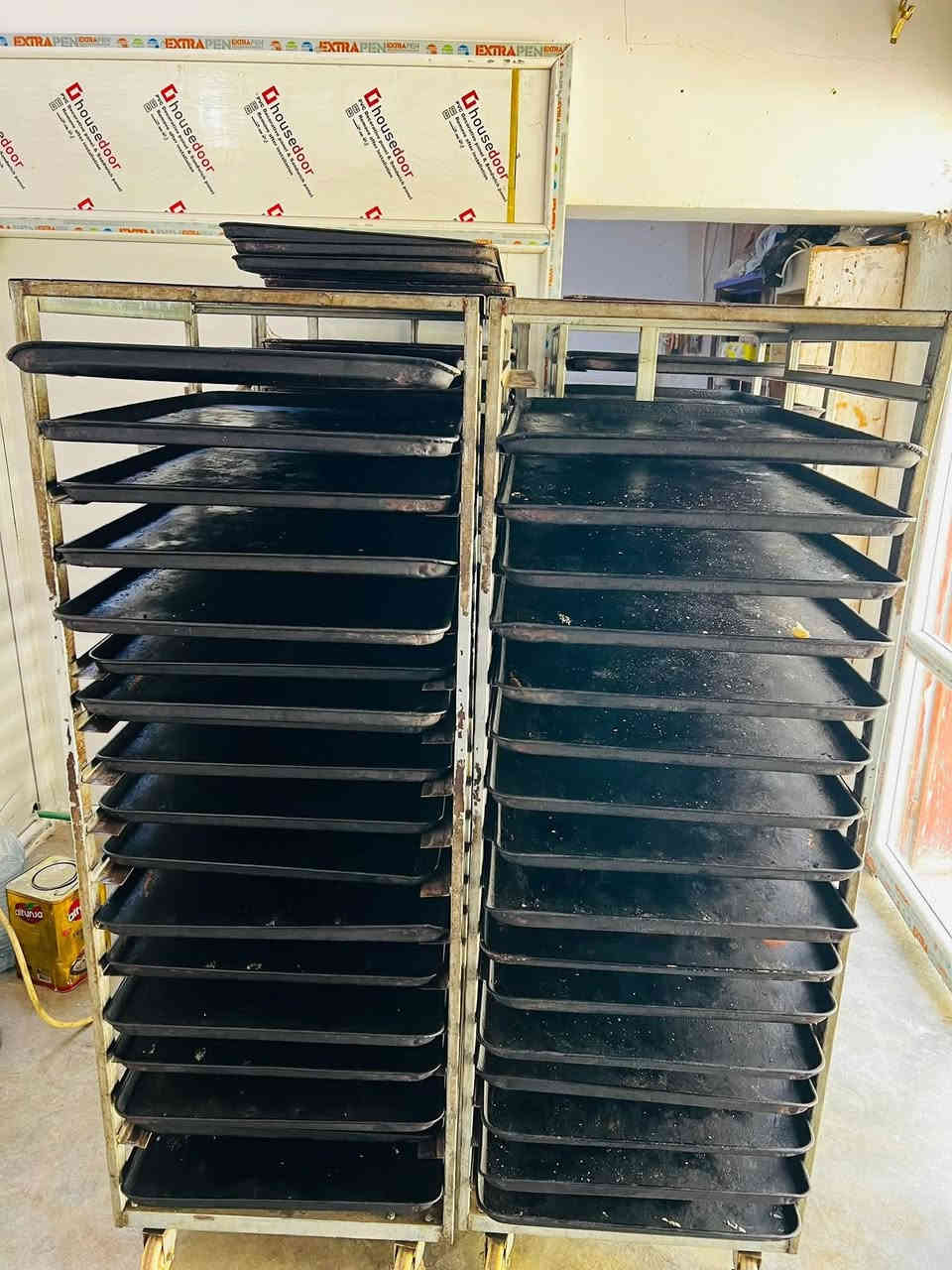 اعادة النشر بسبب الوعود الكاذبة
فرن صمون كهربائي للبيع + موجود الفرن مع عرباين 5 عرباين وميز مرمر+ خمارة تلزم 6 عرباين  وموجود عجانه سوريه ام الجيس كامل للبيع بس شيل الغراض وفتحهن عنوان صلاح الدين طوز خورماتو- سليمان بيك

***********
