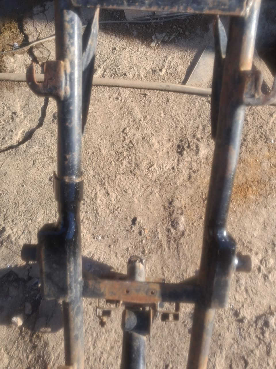 سلام عليكم للبيع شاصي ٨١  السعر. ٥٠ مكاني فلوجة هاتف *********** يوجد توصيل جميع محافظات من رخصت مدير الكروب المحترم
