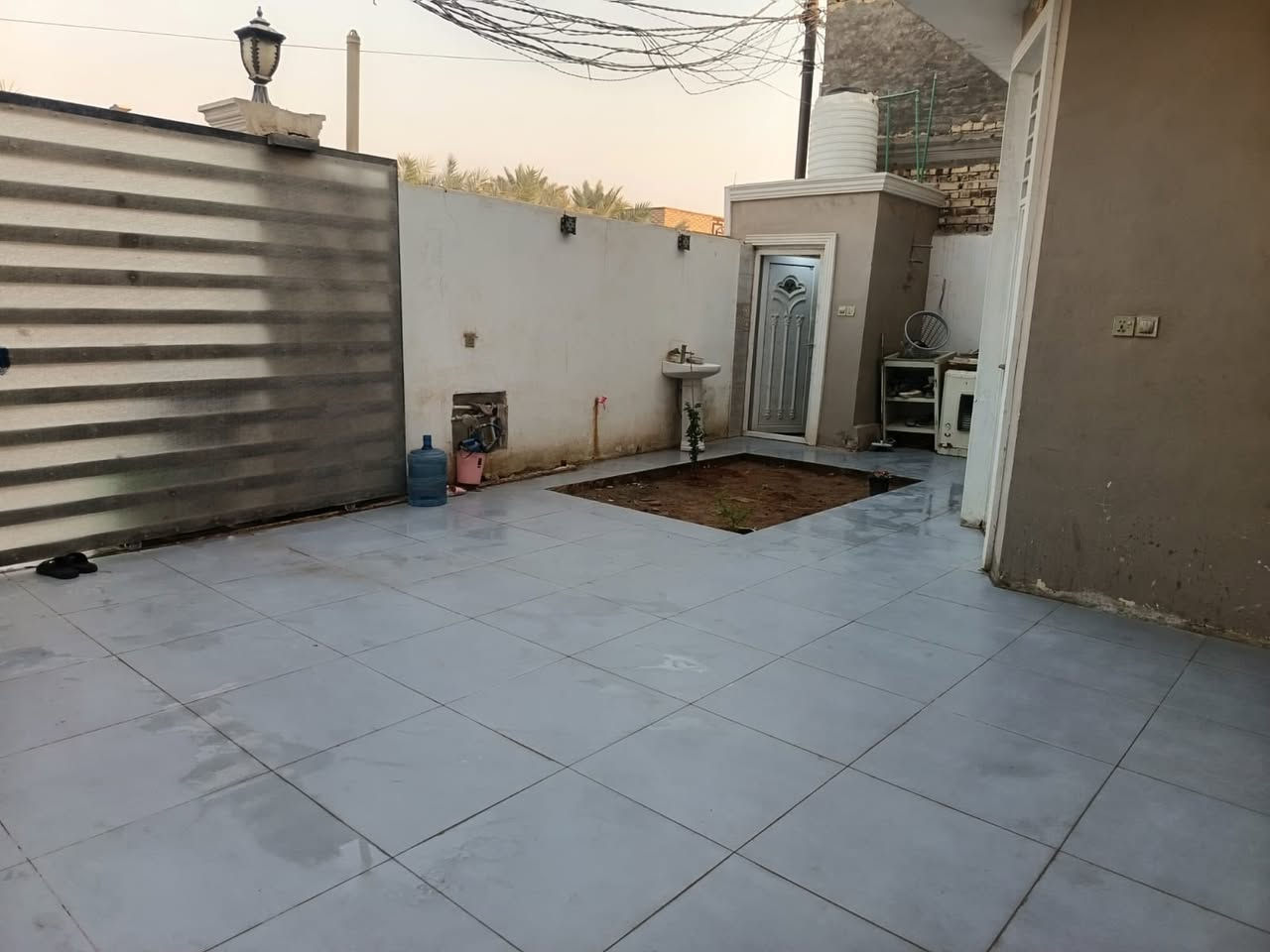 🌹✅(الهم صل على محمد وال محمد)✅🌹

꧁꧂مكتب الكلابي  للعقار ꧁꧂         .         

🟢#عندك_عقار_وتريد_تعرضه_دزه_النا_ولاتشيل_هم🟢

          🟠🟠#عنوان_التميز_والثقه_والابداع🟠🟠

    

 ✅🔰دار للبيع العنوان النجف الإشراف قضاء الكوفة 🔰✅

🚧🏠شارع المطار الجديد بمساحة (200 متر  🏠🚧

🔰خلف مجمع الجوهره موقع مميز ✅

معاملة تطويب مشمول بقرار320 بناء طابَوق اساس وسقف 

صب قريب على شارع العام يبعد 80 متر يحتوي على 

غرفتين نوم 🛌 وصالة ومطبخ واستقبال وصحيات 

داخلية وخارجية السعر 115💵 وقابل للتفاوض للاستفسار 

كثر يرجى التواصل على الرقم الموجود 

 🟢تابع الحساب لتصل لكم كافه المنشورات 🟢

  ☎️*********** علي الكلابي وأت ساب

 

              نستقبل عروضكم على مدار 24⏰ الساعه
