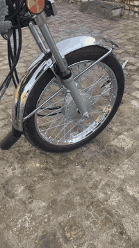 سلام عليكم دراجه للبيع أوراق سكنر صارله سبوع من معمره اول تبديله دهن مكان ميسان قرب مطعم طواحين هاذ رقم***********
