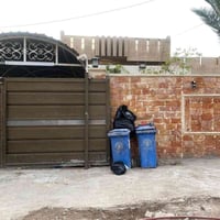 دار للبيع  مساحه 300 متر د يحتوي على مايلي :-  استقبال   صاله   مطبخ ب...