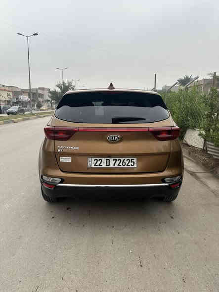 سلام عليكم 
كيا سبورتج موديل 2020
مكينه ٢٤٠٠
تبريد جديد
تخم تاير جديد
نص فول 
شاشه جبيره 
رادرات 
كامره حساس خلفي 
ويل كب
رقم شمالي تريد تحويل تريد وكاله 
مكان سياره بغداد زعفرانيه 
***********
السعر 155وبيهه مجال بسيط
