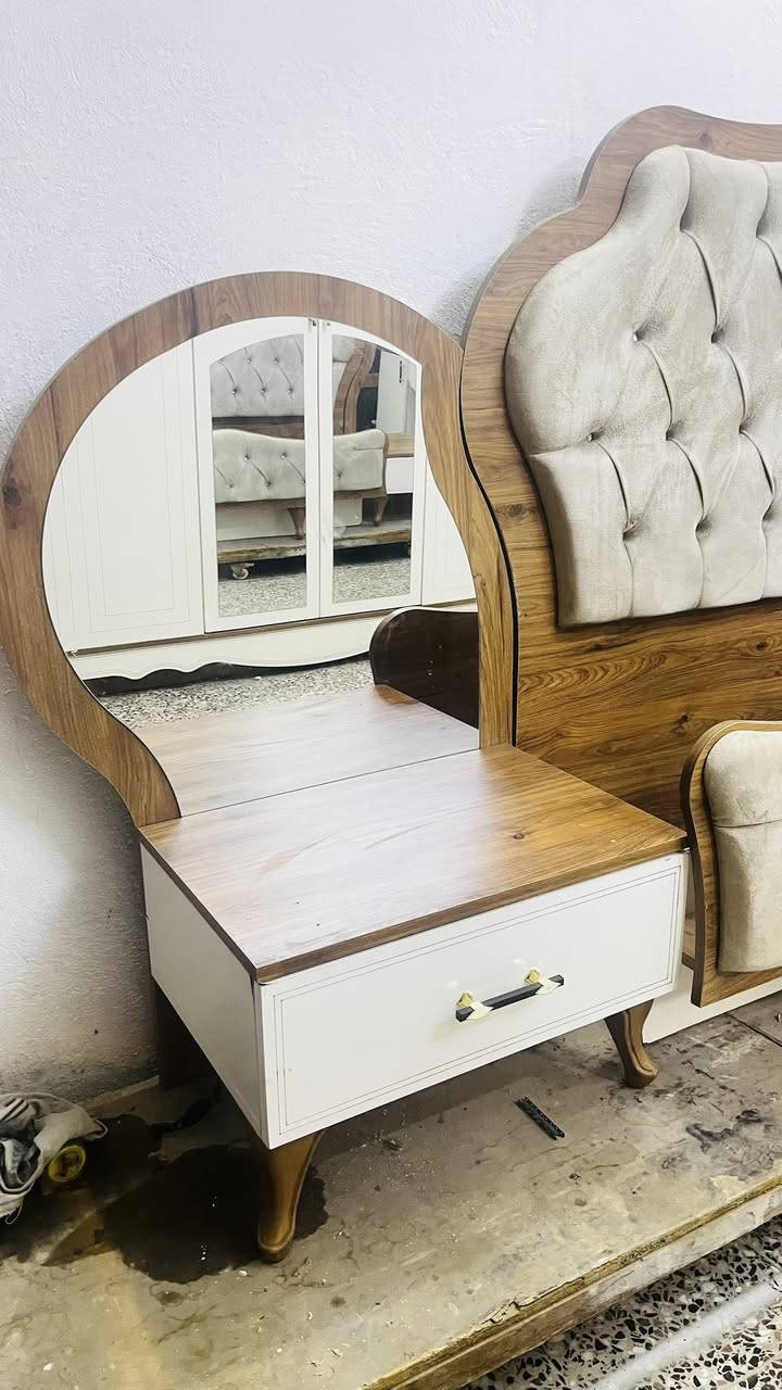 850 الف نضافه فوول كانتري 10 قطع رجلين خشب زان برغي وجوي حديد المكان بغداد مدينه الصدر يوجد توصيل اي استفسسار واتساب ***********
