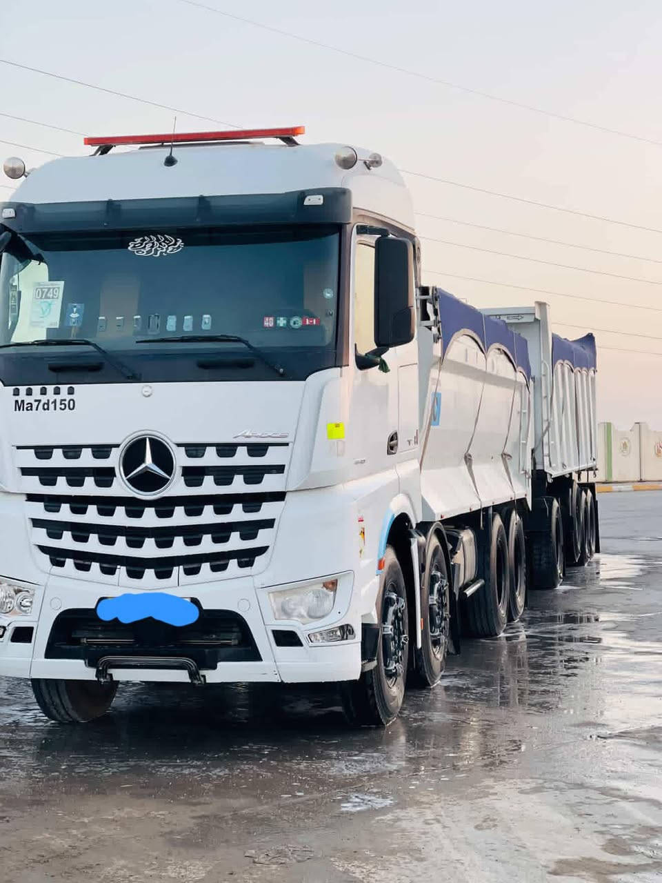 السلام عليكم
وحش للبيع موديل 2016 مربوطه  قاطره ومقطوره ٣ لوحات رقم أربيل تخم تاير جاهز للعمل الاستفسار الأتصال ***********
