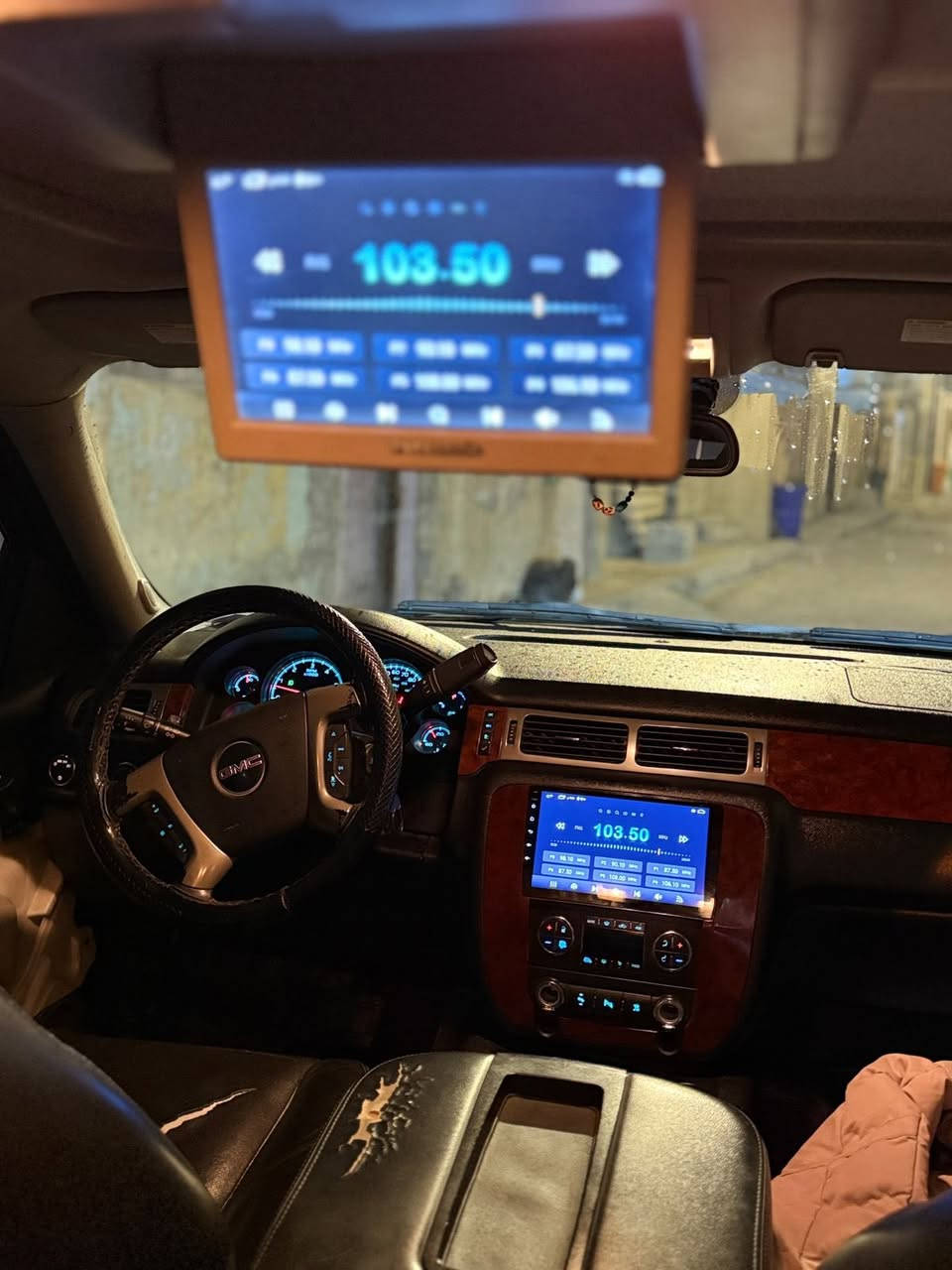 السلام عليكم للبيع 
يوكن SLE
فول للاخير 
بدون كص 
موديل 2009
بيها ملاحظات بسيطه بلبدي 
داخل جلد كله كهرباء 
كشنات ملكي 
شاشتين 
رقم وسنويه بيها 
السعر مناسب كلش 66 ورقه وبيها مجال كلش بسيط 
الخاص مفتوح


**إذا كنت صاحب هذا الإعلان وتريد حذفه لأي سبب، رجاءا أرسل رسالة إلى الدعم الفني**