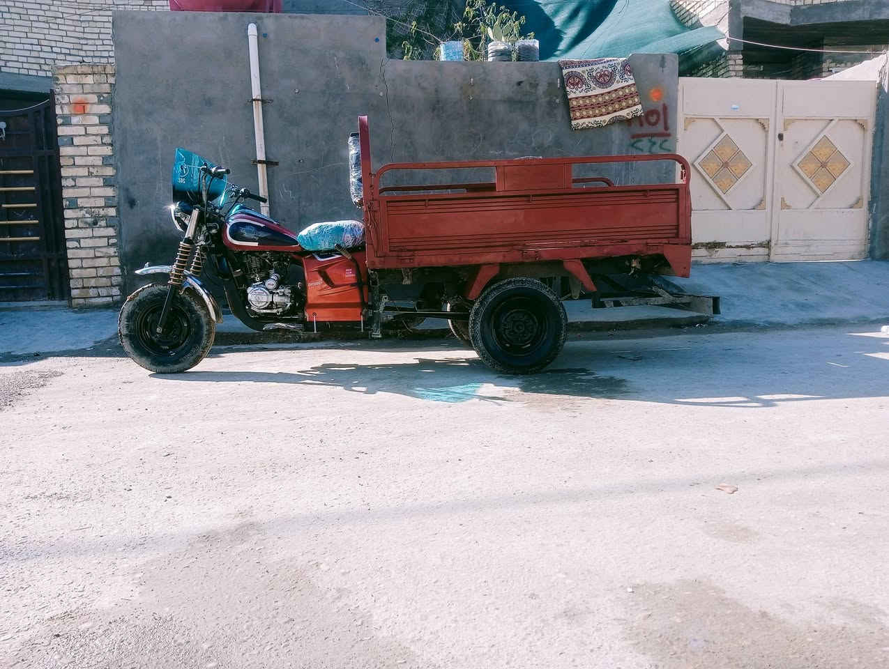 ستوته دايوان موديل 2019
لعنوان بغداد 
سعر 650 
رقم ***********
