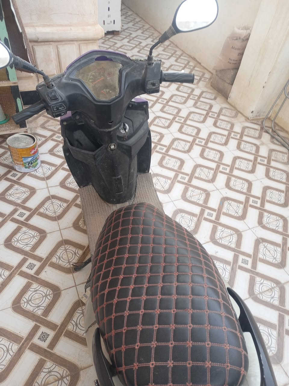 السلام عليكم الدراجه للبيع ب٣٥٠ وبيهة مجال شغاله وكلشي مابيهة عوزهة بس دكمت صلف  والصالنصه طاكه فقط واوراق كامله  نكره هندر  المكان الرمادي خمسه كيلو


**إذا كنت صاحب هذا الإعلان وتريد حذفه لأي سبب، رجاءا أرسل رسالة إلى الدعم الفني**