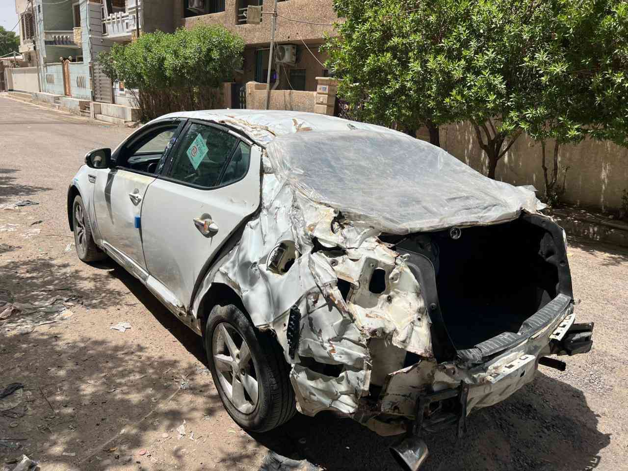 السلام عليكم
اخوان للبيع موديل 2013
كيا وبتمه
رقم بغداد تحويل مباشر
السياره شغاله وتمشي 
مكان السياره بغداد 
السياره غاز فقط يعني موبانزين 
السعر 48 وبي مجال قليل 
***********
