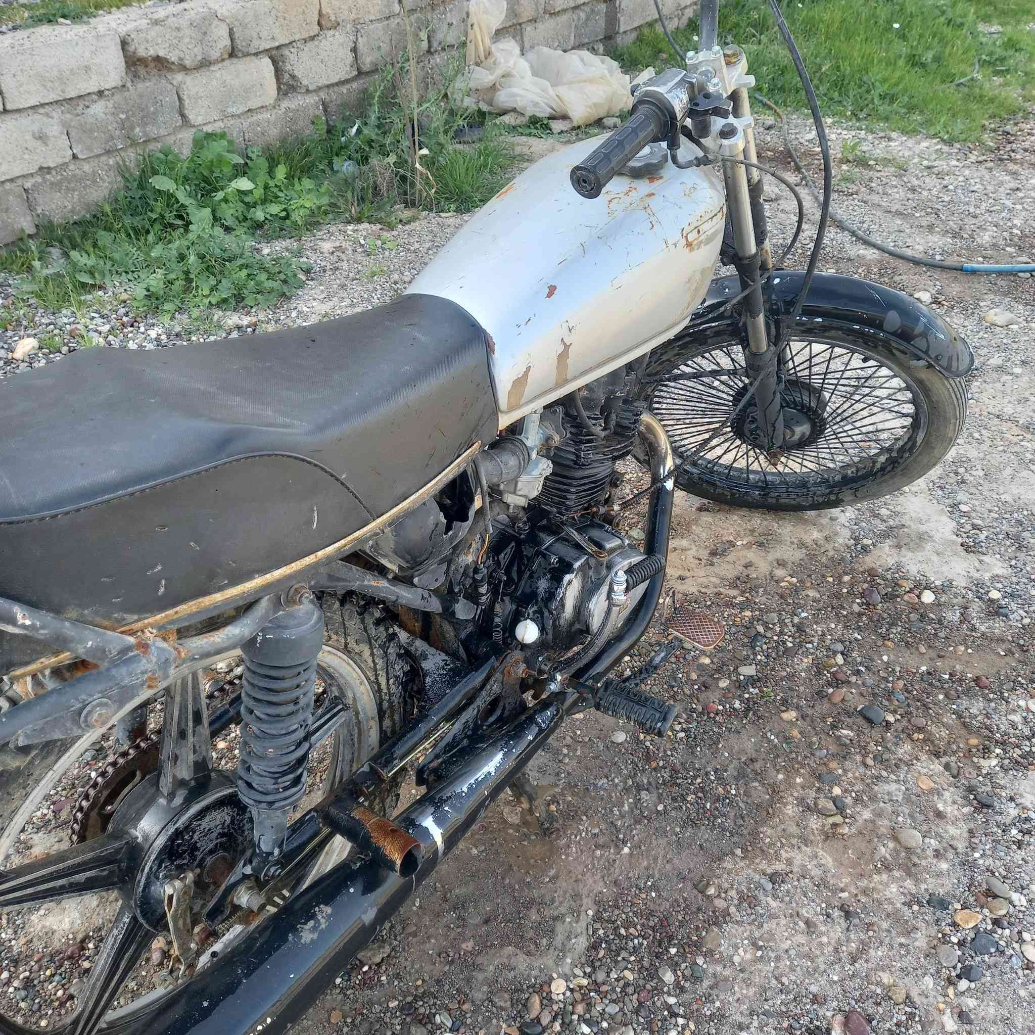 السلام عليكم مطور للبيع شغال مابي شي بس الهندر خرط السعر125


**إذا كنت صاحب هذا الإعلان وتريد حذفه لأي سبب، رجاءا أرسل رسالة إلى الدعم الفني**