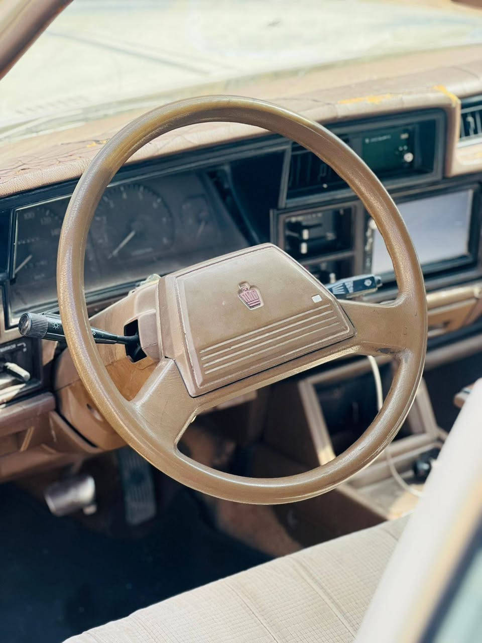 لبيع سوبر
🗽الموديل 1982
🪪السيارة بسمي 
🥇العنوان بغداد 
🧑‍🧒‍🧒المكينة ففتي
🫥كير ومكينة 
💯مال ملكة
🤝فيشة وبطل 
✨تخم تايرات 
💫صدر حدادية %
💲السعر 37
⚡كهربايات جاهزة 

      الرقم☎️☎️☎️ 
{☎️***********📞}
مكان بغداد
