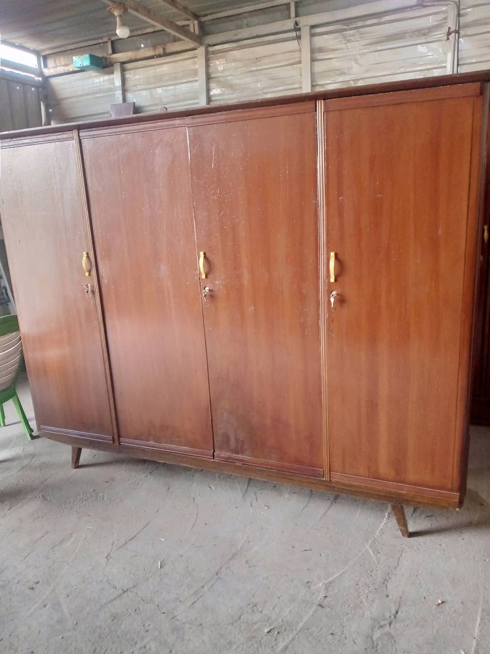 غراض مناسبه للبيع اتصال او واتساب***********
