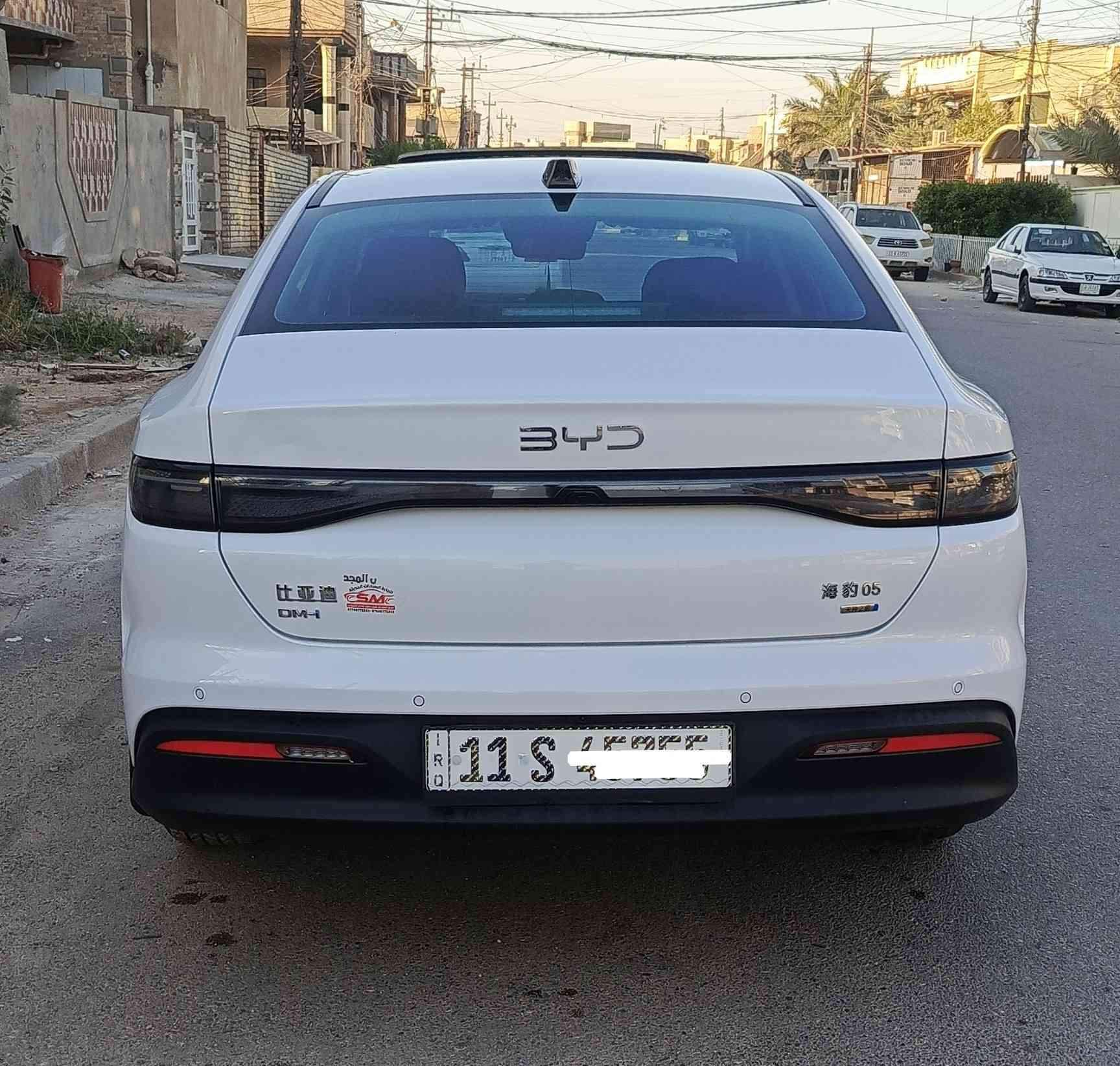 السلام عليكم .

BYD 
CL5 ماشيه 14 الف مكفوله
 فووووول مواصفات 
بصمه فتحه ويل كب مرايا شفط كرسي كهرباء كشنات جلد داخل أبيض 13 كاميرا شاشه كبيره 
قطعتين تبريد .

بغداد 

*********** غير متواجد على الفيس .
