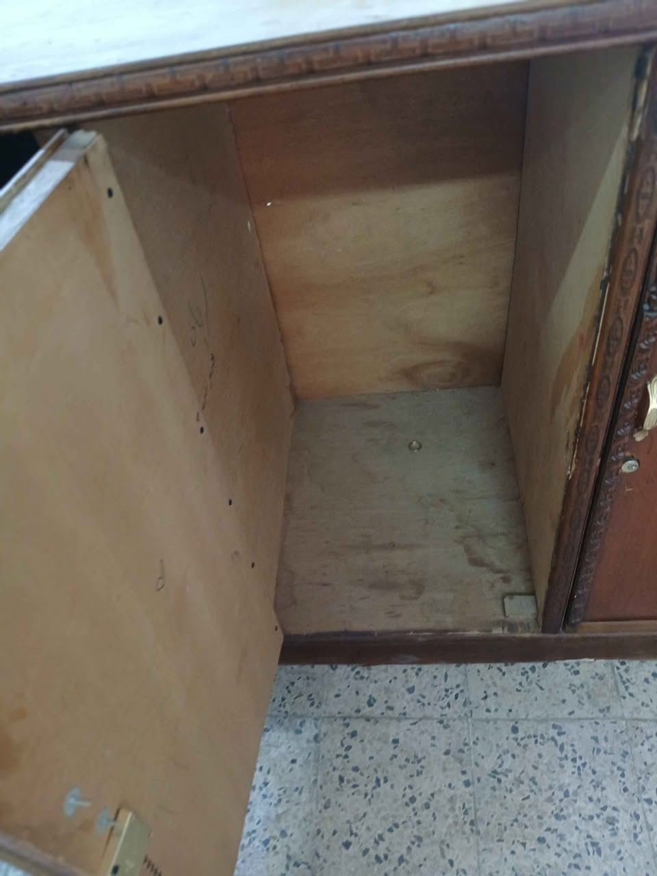 بوفيه قياس 150×60 كما موضح بالصور  بغداد الكرخ الرساله الاولى


**إذا كنت صاحب هذا الإعلان وتريد حذفه لأي سبب، رجاءا أرسل رسالة إلى الدعم الفني**