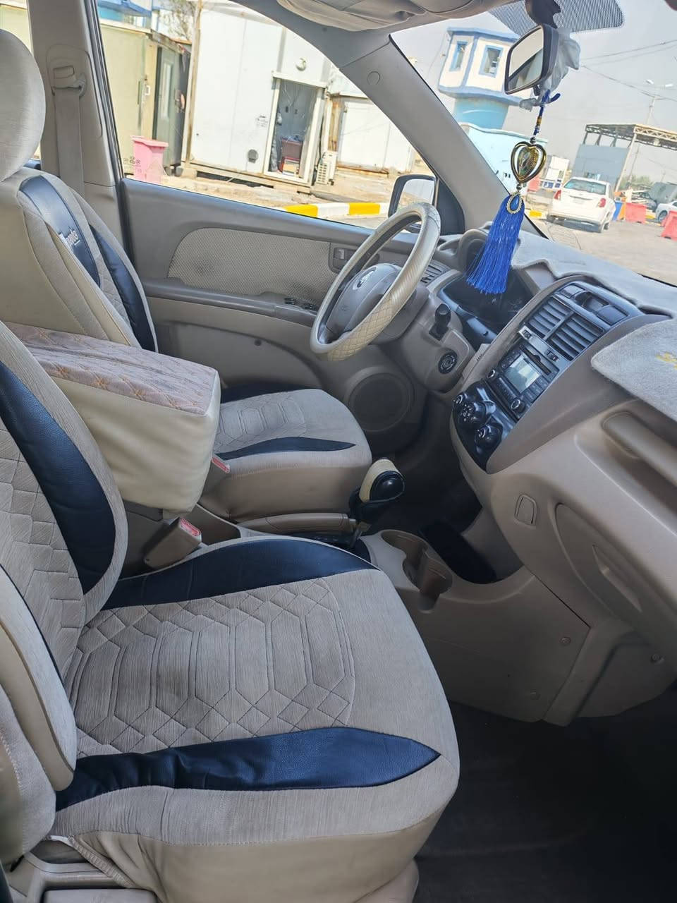 السلام عليكم للبيع كيا سبورتج خليجي 2008 مكفوله من الضربه ماعدا الجاملغ الامامي مرشوش صبغ والبنيد شبر مرشوش ومكفول كير ومكينه وتبريد .
السعر 110 ورقه 
***********
