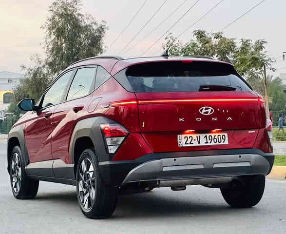 السلام عليكم ( بيع فقط بدون مراوس )
هونداي كونا وارد امريكي  2024 الشكل جديد محرك 2000 دوش ماشية 10 الالف

  مرقمه اربيل تحويل وكاله مضمون حادث كلش بسيط موضح بصور الحادث  بدون تبديل كل سيارة ليبل واحد و بدون ايرباك جميع الايرباكات سليمة  

""مواصفات Sel

بصمة تشغيل . بصمة ابواب . بصمة صندوك

تبريد قطعتين امامي وخلفي

سويجات بصمات عدد ثنين 

شاحن لاسلكي 

كشنات كهربائي

مصابيح LED أمامية.

مصابيح LED خلفية.

رادار امامي تحديد مسار + بريك ذاتي رادار جانبي نقط عمياء

رادار خلفي تنبيه عبور + بريك ذاتي

نظامي  Android Auto و Apple CarPlay.

نظام الملاحة GPS.

تشغيل عن بعد

سايد بريد كهربائي بصمة

لايتات امامية عدسات زنون

وباقي المواصفات المعروفة 

العنوان : بغداد / الكرخ 

للاستفسار *********** ومتوفر بي واتساب
