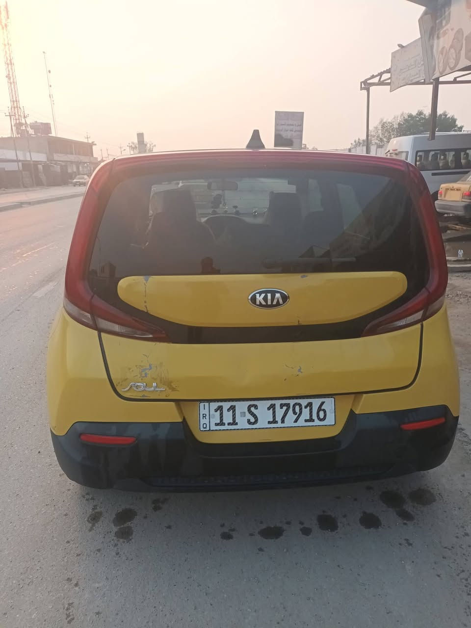 السلام عليكم كيا صول موديل ٢٠ للبيع أو للمراوس 
بغداد خصوصي بسمي مكانها بغداد حي البتول 
مواصفات السيارة وارد أمريكي أربع قطع تبديل 
جاملغات ثنين وبيبان صفحت اليمنه مبدلالت بلاد نفس اللون 
تحكم استيرن اربع جهات ثلاث وضعيات للقيادة توقف ذاتي 
محركها كيرها تبريد خير من الله 
معروضة ١٣٠ وبيها مجال للطيبين 
موبايل ***********
