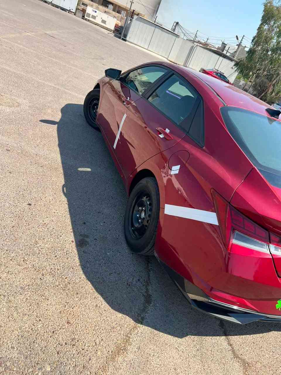 السلام عليكم من رخصت الادمن الالنترا هايبرد فئة BLUE محرك 1600cc مديل 2023 ماشية 70km الف وماشية بل ميل 43mi الف وارد امريكي حادثها بنيد مبدل وشبر من الجاملغ الامامي جهة السائق لا لغد لا شواصي ولا ايرباك مكينه وكير مكفولات وين ميعجبك افحص صدر امامي وخلفي جديد 

مواصفاتها :

رادار امامي
توقف ذاتي
حساسات خلفية
رادار جابني
قياده ذاتية
مثبت سرعه
شاشه كاربلي ايفون
واندرويد اوتو 
تبريد شاشه 
ليد امامي 
ليد خلفي مع المسطره الي بجنطه
تشغيل عن بعد 
بصمة ابواب
سايد بريك بصمة
اوتو هولد 
 
فقط من عدا الفتحة سقف
ومواصفات ال BLUE معروفه

سنوية بأسمي رقم بغداد مشروع وطني تحويل ثاني يوم السعر 140 وبيها مجال رقم الهاتف *********** وبي واتساب مكان السياره بغداد العامرية 

اخوان مكلف بنشر !!
شنكوص شنكوص
