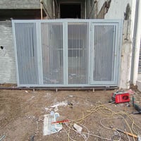 باب سلايت مع خدمي داخل الباب شي مميز  هيثم حداد  07701250631