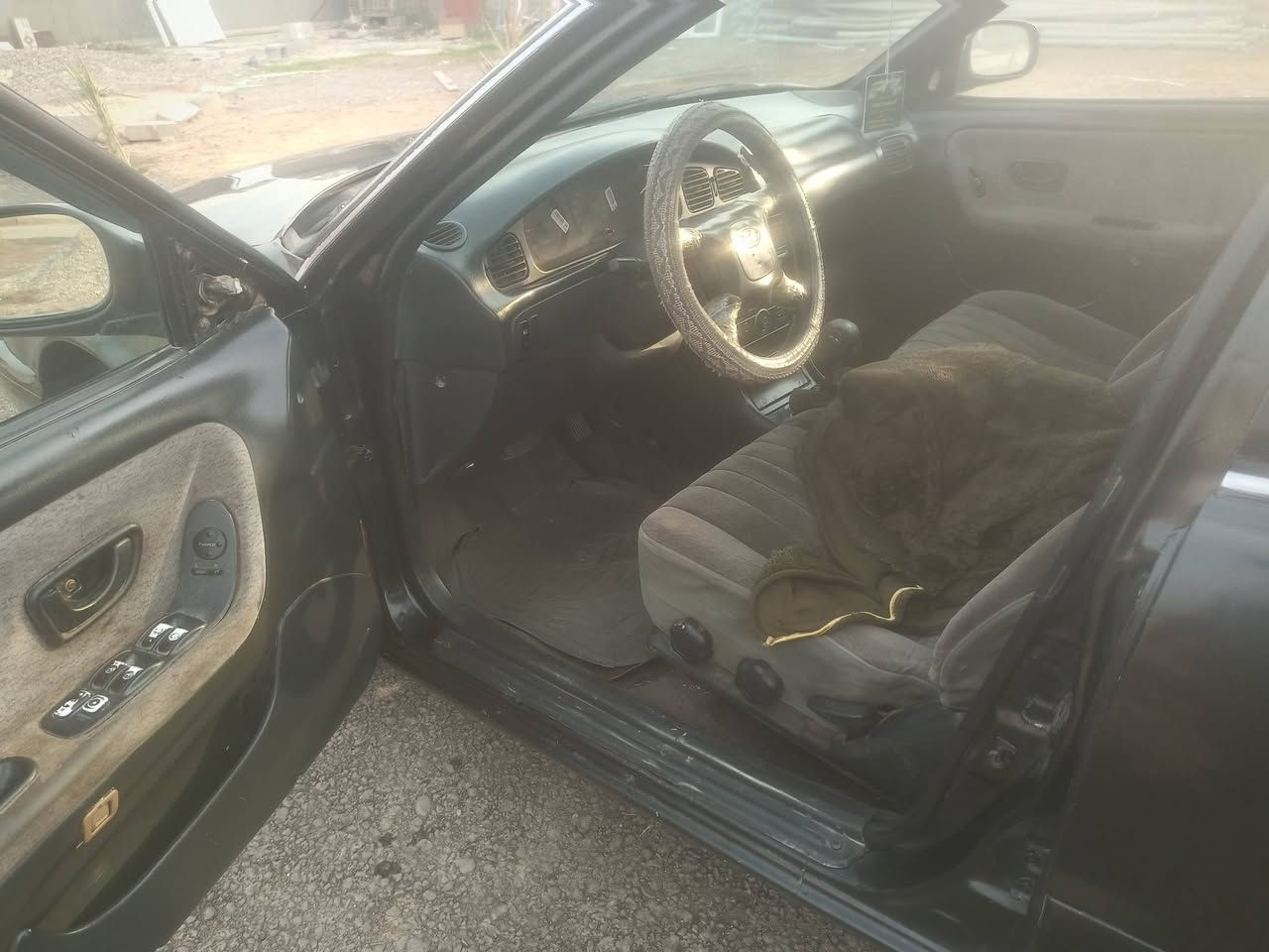 سوناتا 2 موديل94
رقم بغداد 
گير اوتوماتيك 
شغالة وحلوة 
كير محرك مكفول 
السعر 47 
السيارة مالت جني 
الشراي من صدك يتصل 
اتصل رقم الهاتف ***********
