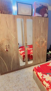 غرفه للبيع مكاني الشعب ب٣٥٠ الرقم 07733393586