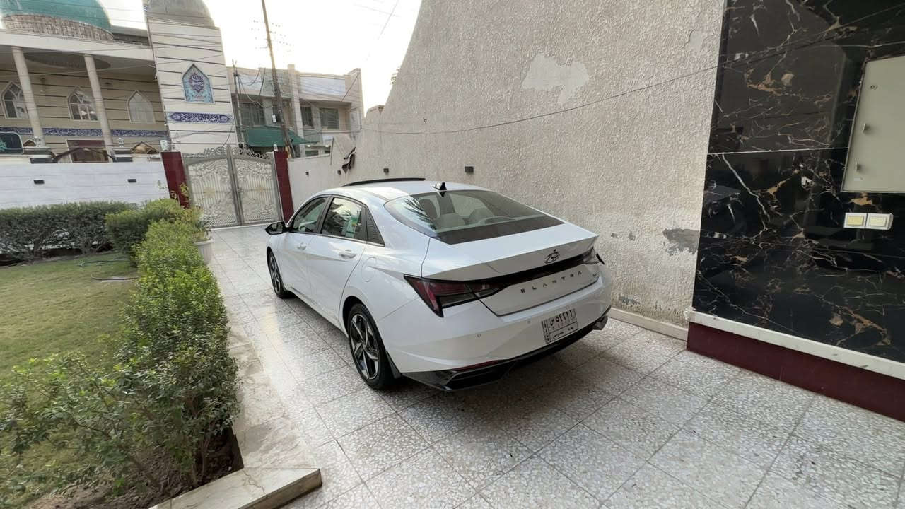 سلام عليكم النترا خليجي موديل 2022/سياره مكفوله من صبغ ماشيه 79/محرك 200/سياره جديده بعدهه عله وضع شركه/معروضه 167 وبيهه مجال قليل /***********
