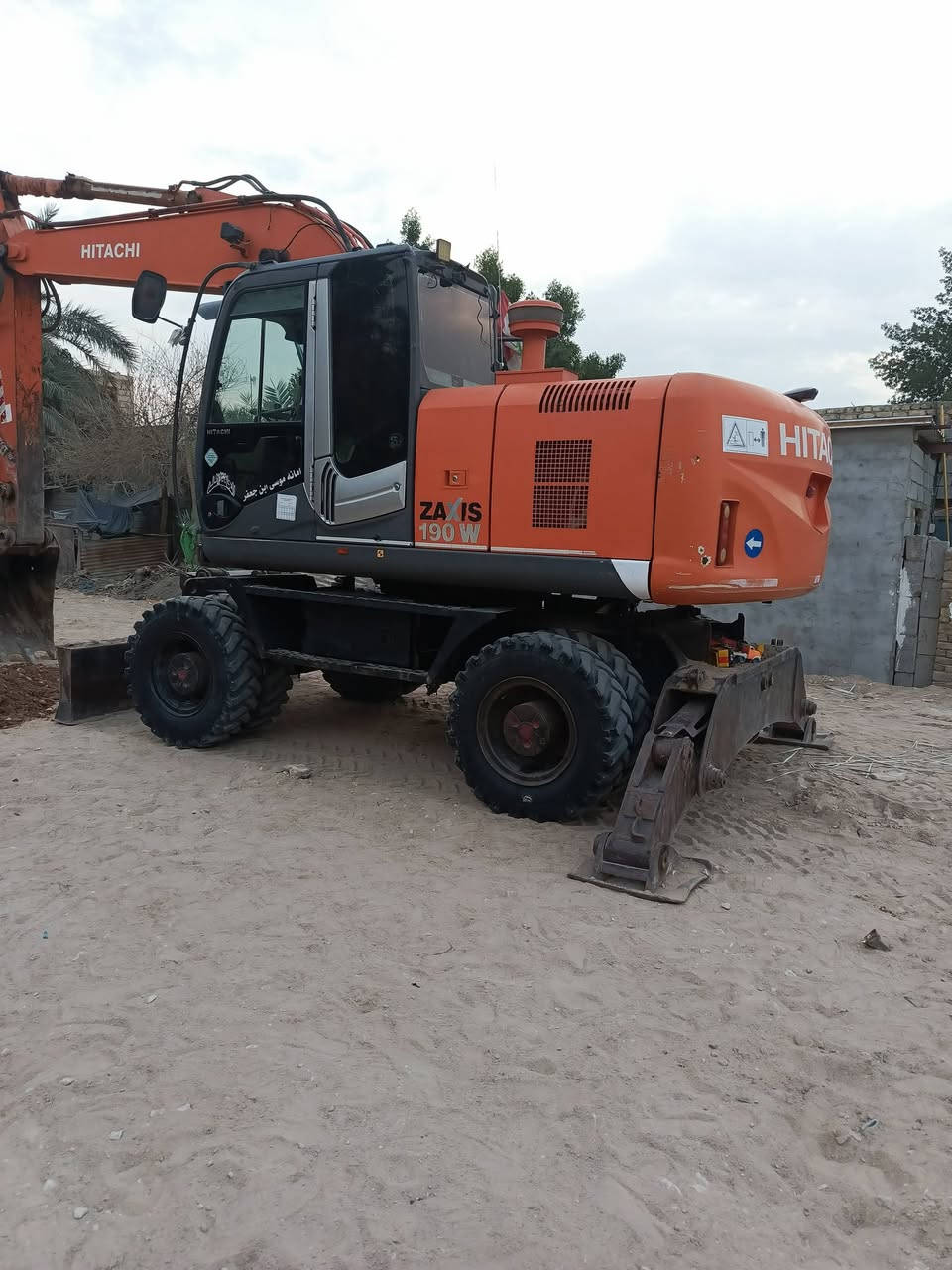 للبيع زت 3 مكفول رقم ربيل جديده *********** السعر 4 وبيه مجال
