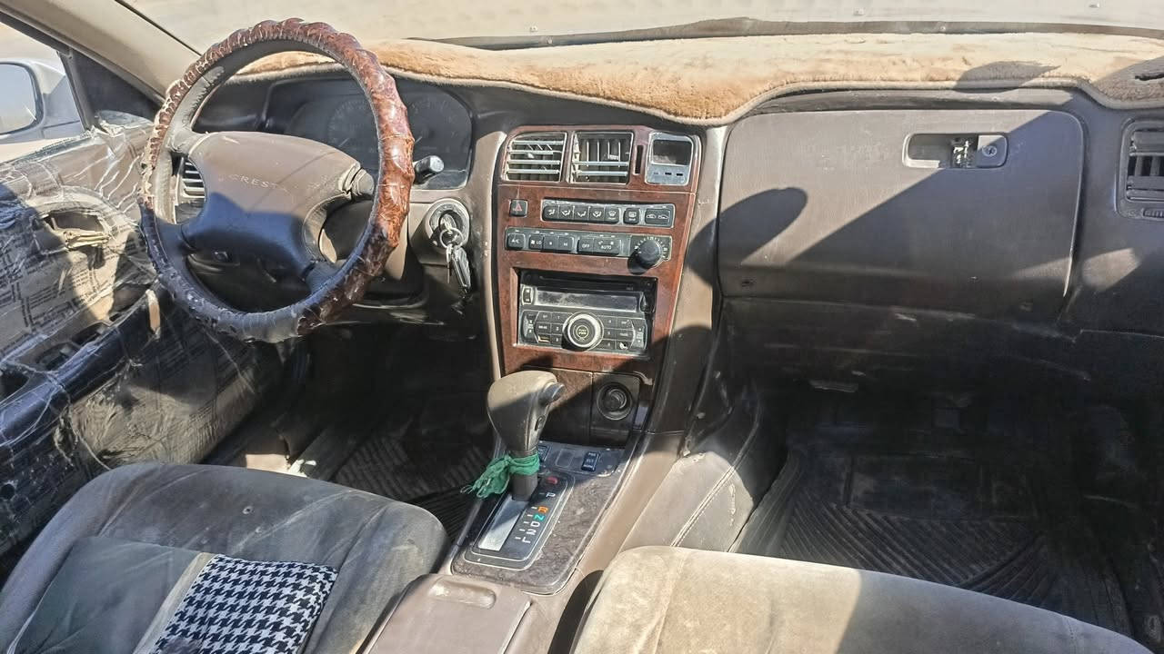 سياره كريستا للبيع موديل 93 سياره جاهزه جير ومكينه والحداديه السعر 63 العنوان ناصريه سيد دخيل ***********
