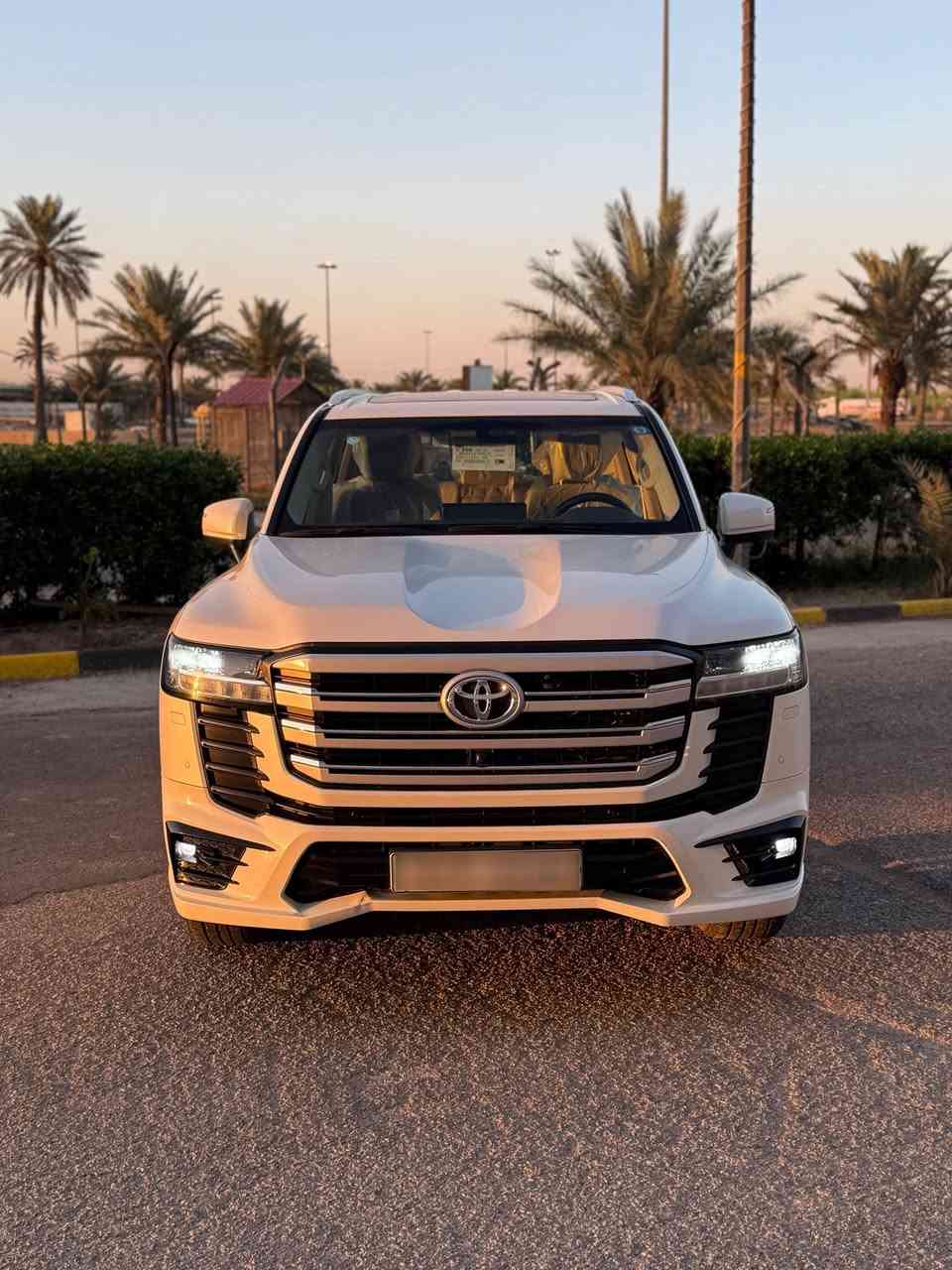 لاندكروزGXR limited 2024 
السيارة لمتد اصلية 
السيارة وكالة البريم باب اولا 
فول مواصفات 1/1 ورقم بغداد بأسمي
مكفولة من الصبغ والبارد والدبل كود
السعر 675$ وبيهه مجال بسيط للشراي 
مكان السيارة بغداد 
رقم الهاتف / واتساب :***********
