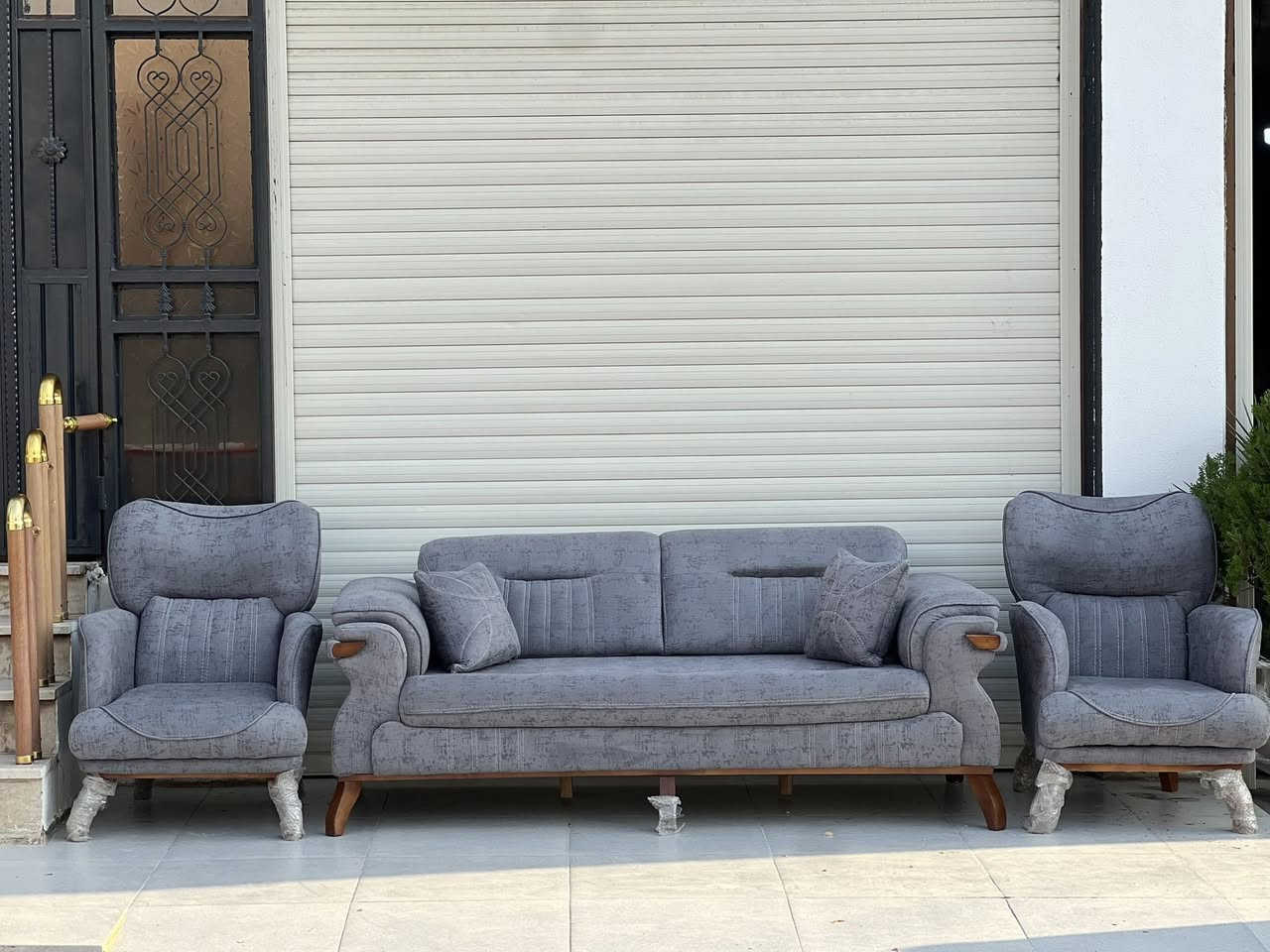 ‏‎یەک ملیون ١٥٠هەزار گەیاندن بێبەرام 
‏‎زەمانی ٥ساڵ
***********
10نەفەری 
دوو ٣نەفەری
چوار١نەفەر

توصیل ماجاني
