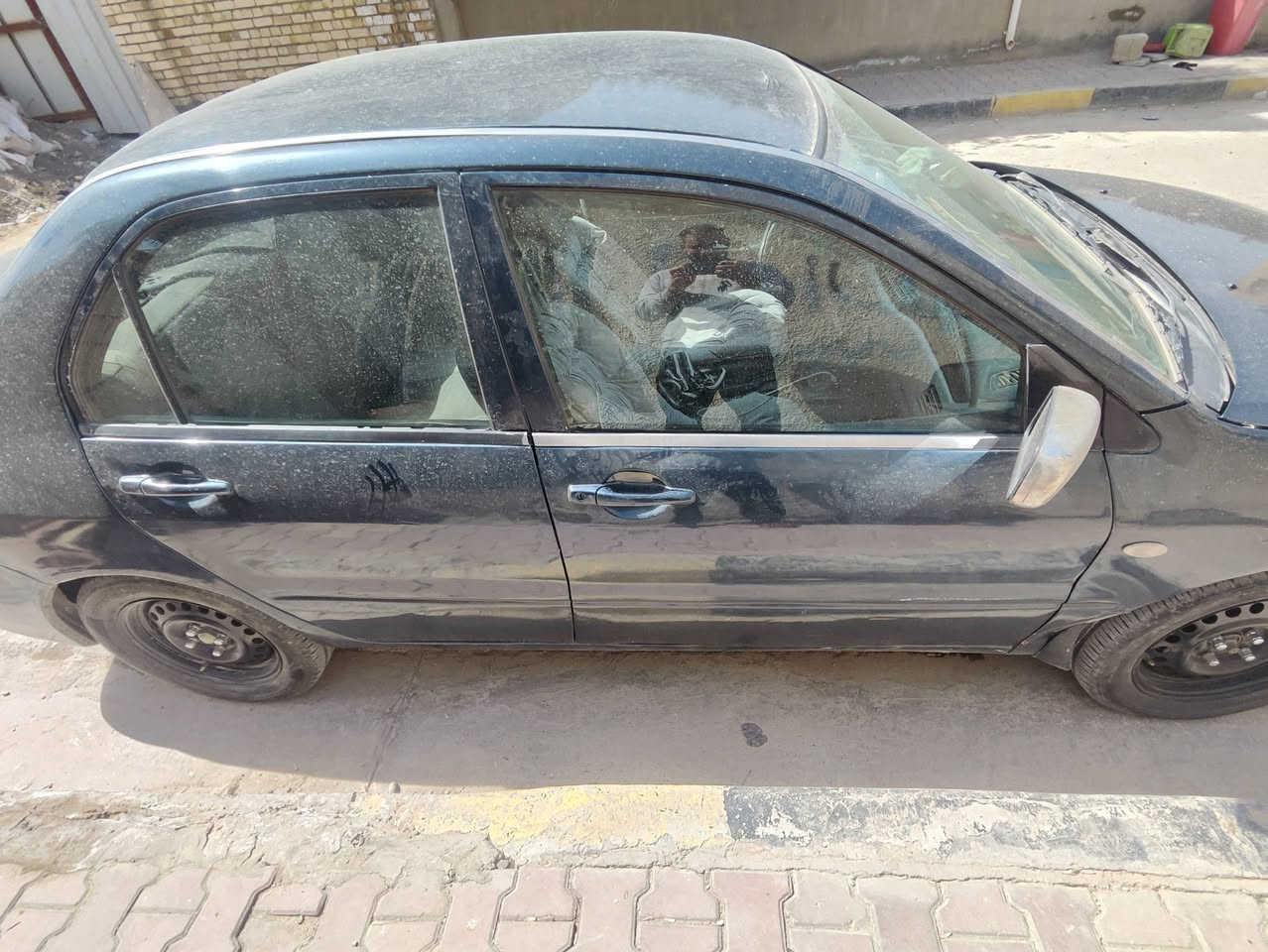 سلام عليكم
لانسر 2006 للبيع مصبوغة عام وبيه معجون ابيع هل موجود

كير تبريد كفالة مكينة نص عمر 

رقم نجف مشروع وطني

السعر 42 

مكان السيارة بغداد الحسينية
مامتواجد ع الفيس رقمي 
***********
