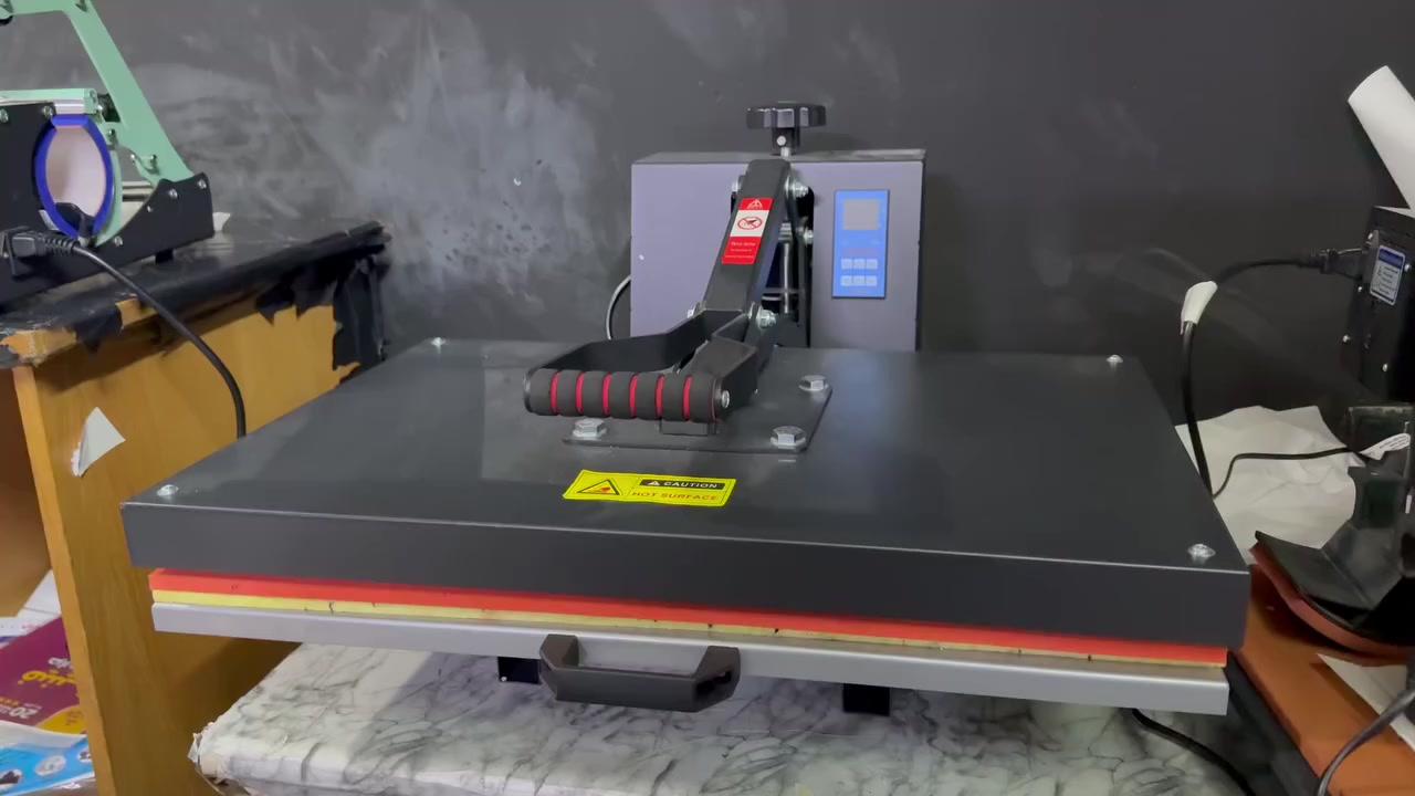 🔥 للبيع مكبس حراري متحرك 🔥

مكبس حراري بحالة ممتازة جداً،
📏 الحجم: 40×60 cm
✨ الاستعمال: مرتين فقط تقريباً يعني شبه جديد.

مناسب جداً لأصحاب الطباعة على الملابس والتيشرتات والهدايا،
حرارته ثابتة ويعطي طباعة نظيفة واحترافية 👌

إذا تريد تبدأ مشروع طباعة أو تطور شغلك فهذا خيار مناسب إلك.

📩 للاستفسار أو السعر راسلني خاص


**إذا كنت صاحب هذا الإعلان وتريد حذفه لأي سبب، رجاءا أرسل رسالة إلى الدعم الفني**