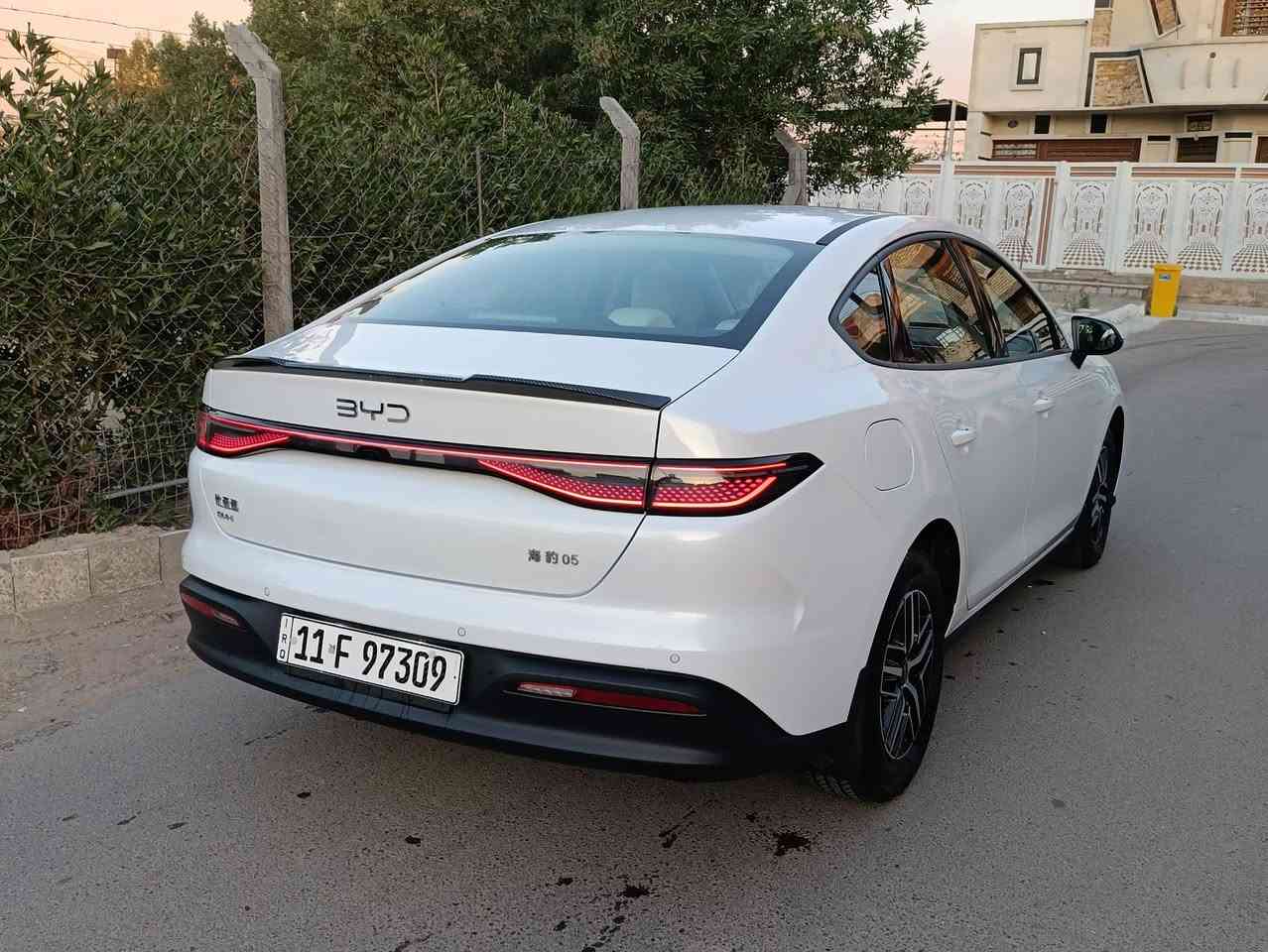 السلام عليكم 
بي واي دي سيل 5 
2025 بغداد 
ويل كب كروم / داخل ابيض 
السعر 18,600 وبيها مجال بسيط 
بغداد السيدية 
***********
