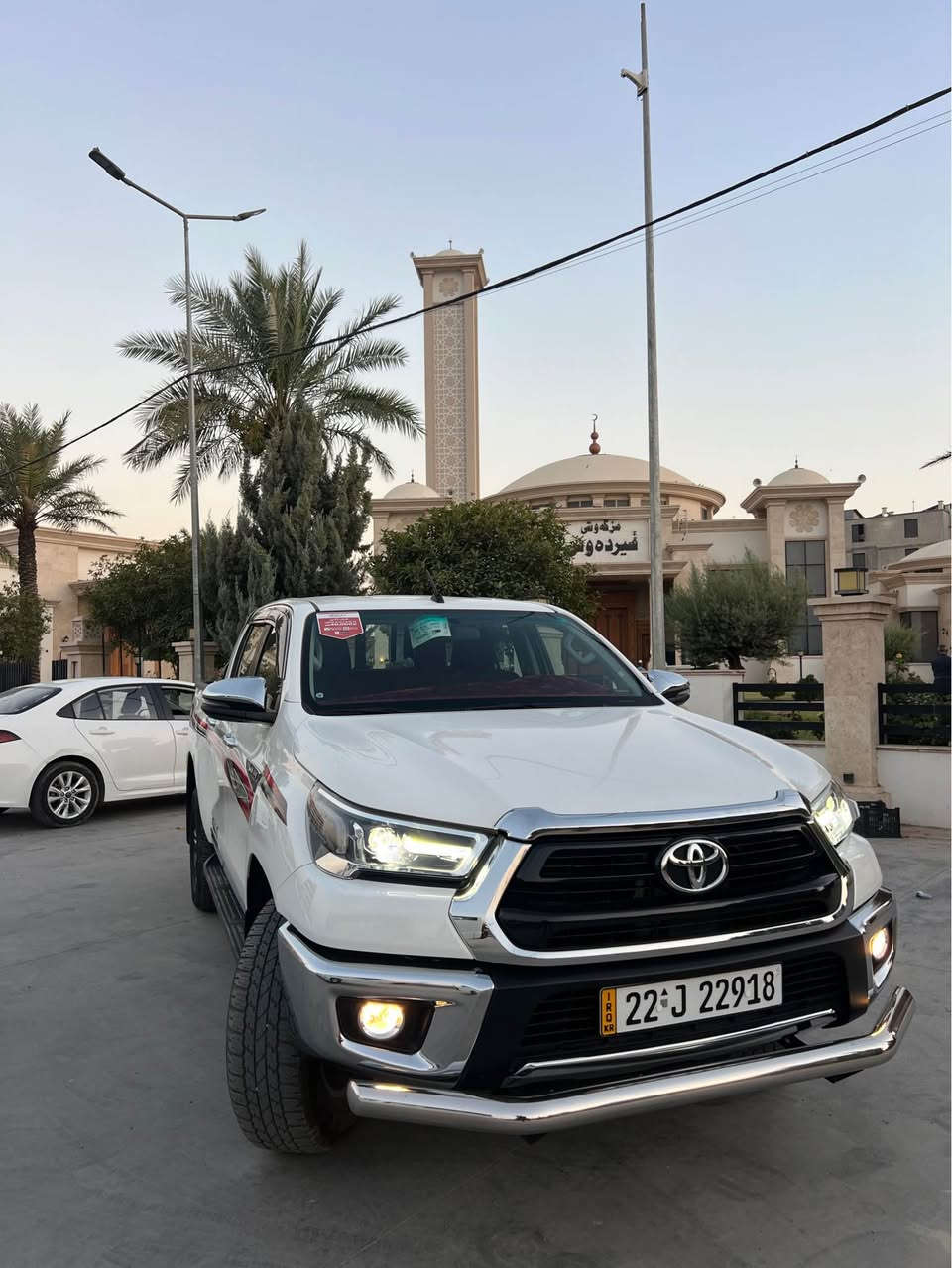 تۆیۆتا هایلۆکس ٢٠٢٥ شەریکە جیهان 
قەپات مواسەفات 4x4 

گێر ئۆتۆماتیک 
تحدید سرعە 
کوشین تبرید 
رادار و حساس 
ئاوێنە شەفت 
دەبڵ ئەکسل 
تبرید نیزام سبلیت
تبرید لمس 
تبرید مرکزی
ویل کرۆم ڕەش بیلادی 
دەرەجە ١ 
35 هەزار کیلۆمەتر رۆشتووە 
هیچ هیچی نیە کلین تایتڵ بەس 
نەرمە تەزرەیەکی وردی هەیە 
سەنەوی بەناوی خۆمە 

345 وەرەقە مەجالێکی کەم 
شوێن هەولێر 
بۆ زانیاری زیاتر پەیوەندی بکەن بە ژمارە 
*********** أربيل, العراق
