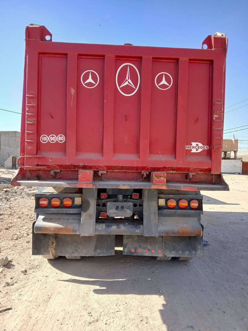 مقطوره للبيع السعر 160 وبيها مجال مكان النجف  ستفسار اكثر***********
