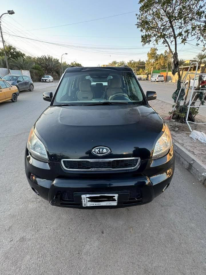 السلام عليكم كيا صول 2011 رقم بغداد باسمي جديد هزه جديده محرك 2000 دوش فول مواصفات فتحه تحكم ستيرن جهيتن كروز سرعه جام كهرباء نظام ايكو اقتصادي اي بي اس سياره بيها ( صبغ حزام عدا قماره وجنطه) حادثها جاملغ وبنيد وبيها تعديل بلشاصي الايسر حك شبر هذه وراها سياره جاهزه كير محرك تبريد تدفئه تايرات جدد باتري وباسمي رقم بغداد الجديد مكاني بغداد كرخ سعرها 82 وبيها مجال ***********
*********** اخويه اقرا المنشور واتصل بغداد, العراق
