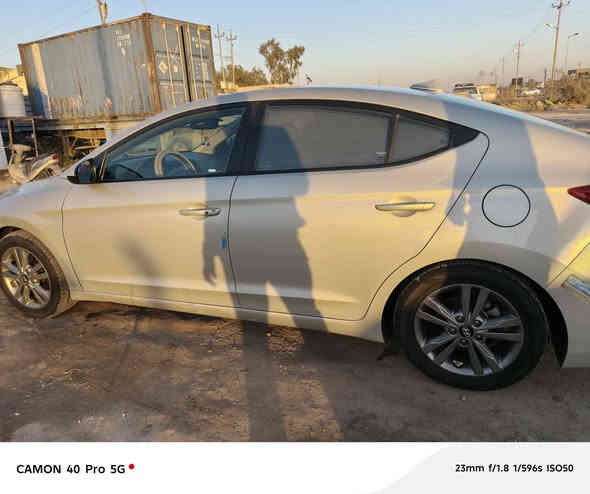 للبيع  
النترا موديل 2018 امريكي بسمي مداور ثاني يوم فول موصفات 
بصمه+فتح+كشنات تدفئة+دواخل بيجي
ضرر تبديل بنيد وتصلح جوملغ
محرك 2000دوش  
سعر133وبيه مجال بصيط
الاتصال علئ رقم***********
