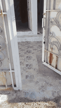 دار الإيجار في الگاطون الرازي قرب مدرسة الشام ***********
