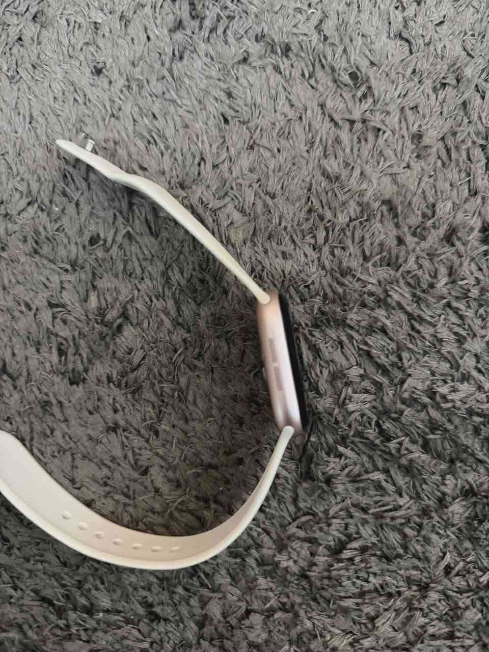 السلام عليكم
للبيع Apple watch الجيل 10 حجم 46 
بطاريه 100 بيها شخوط بلشاشه ممأثره
وياها كيبل اصلي فقط السعر 315 نهايتها
مكاني شارع فلسطين


**إذا كنت صاحب هذا الإعلان وتريد حذفه لأي سبب، رجاءا أرسل رسالة إلى الدعم الفني**